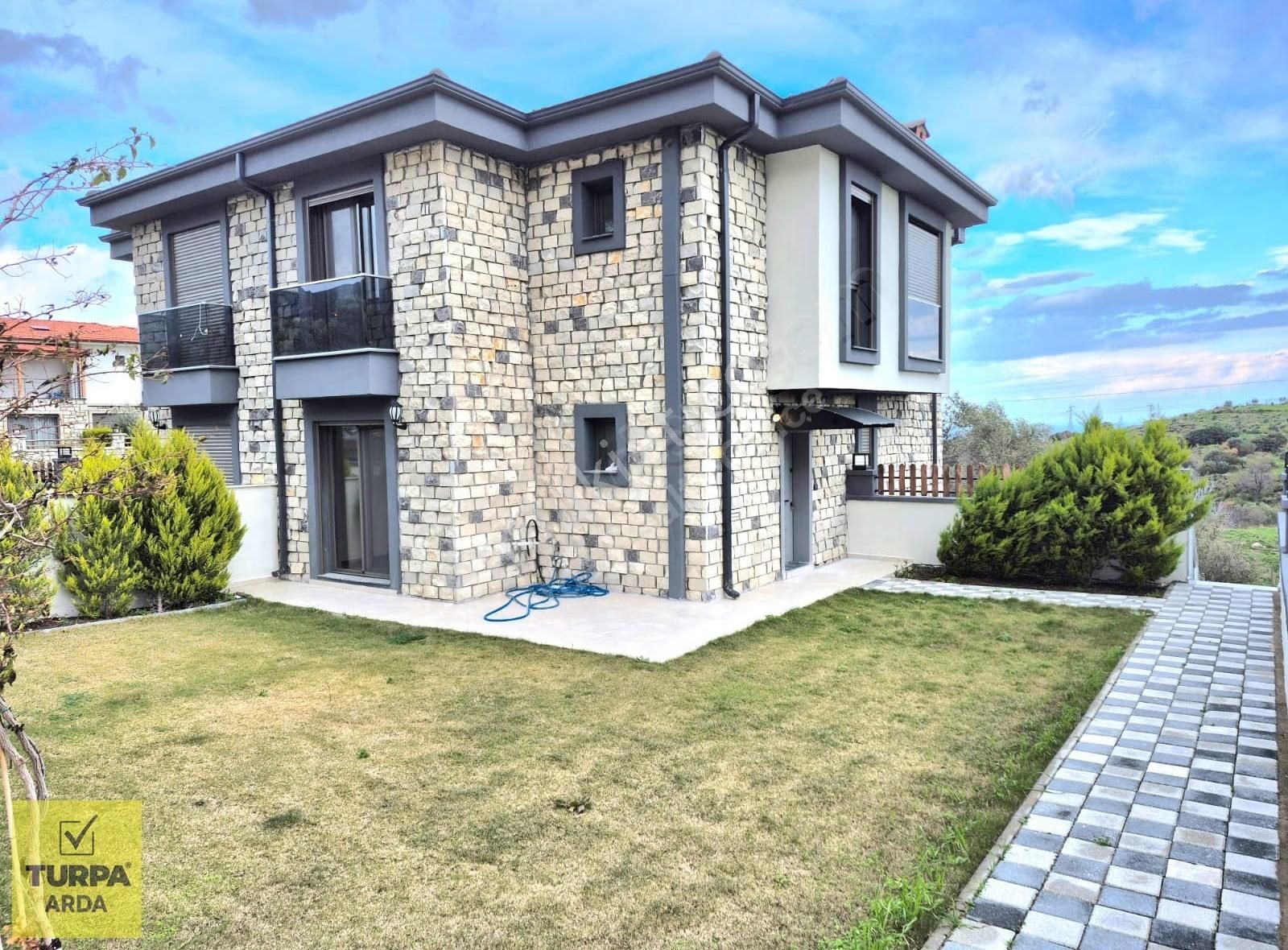 Karaburun Saip Mah Doğa Deniz Manzaralı Yerden Isıtma 5+2 210 M2 - Görsel 25