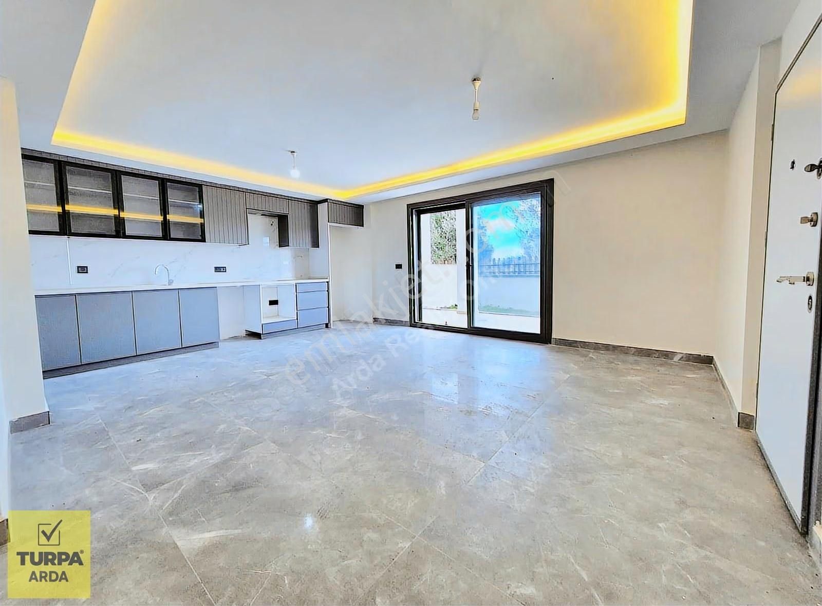 Karaburun Saip Mah Doğa Deniz Manzaralı Yerden Isıtma 5+2 210 M2 - Görsel 4