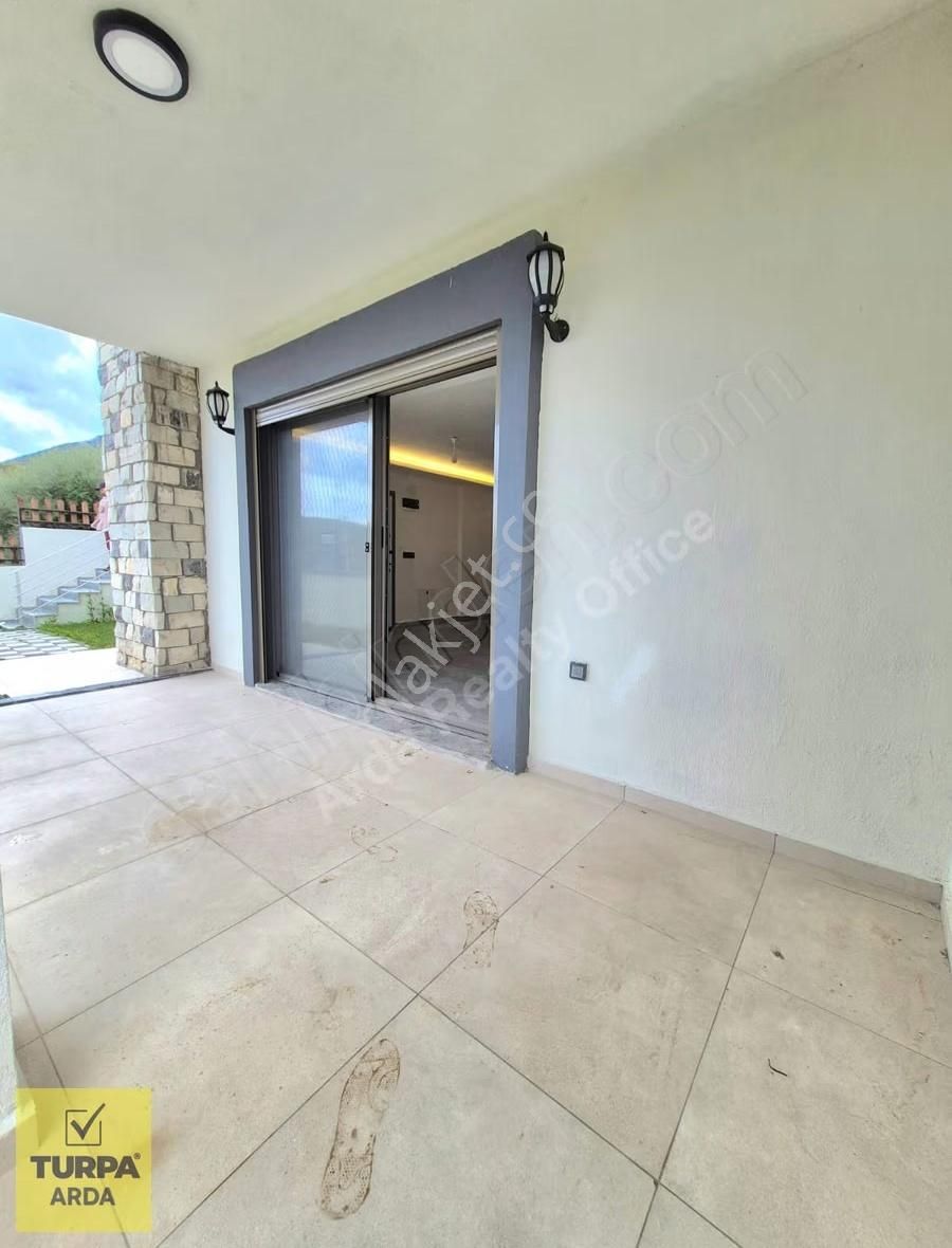 Karaburun Saip Mah Doğa Deniz Manzaralı Yerden Isıtma 5+2 210 M2 - Görsel 17