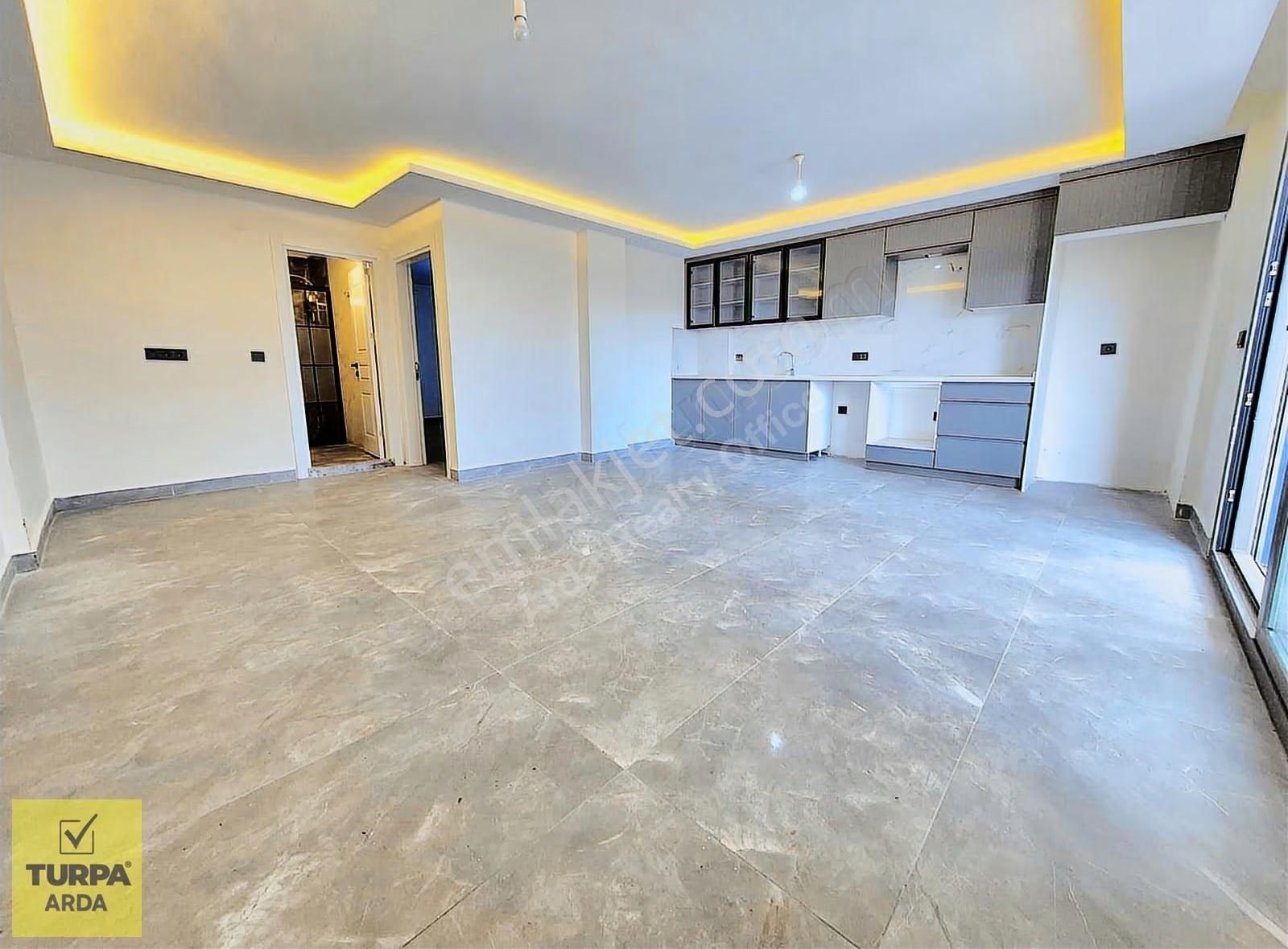 Karaburun Saip Mah Doğa Deniz Manzaralı Yerden Isıtma 5+2 210 M2 - Görsel 34