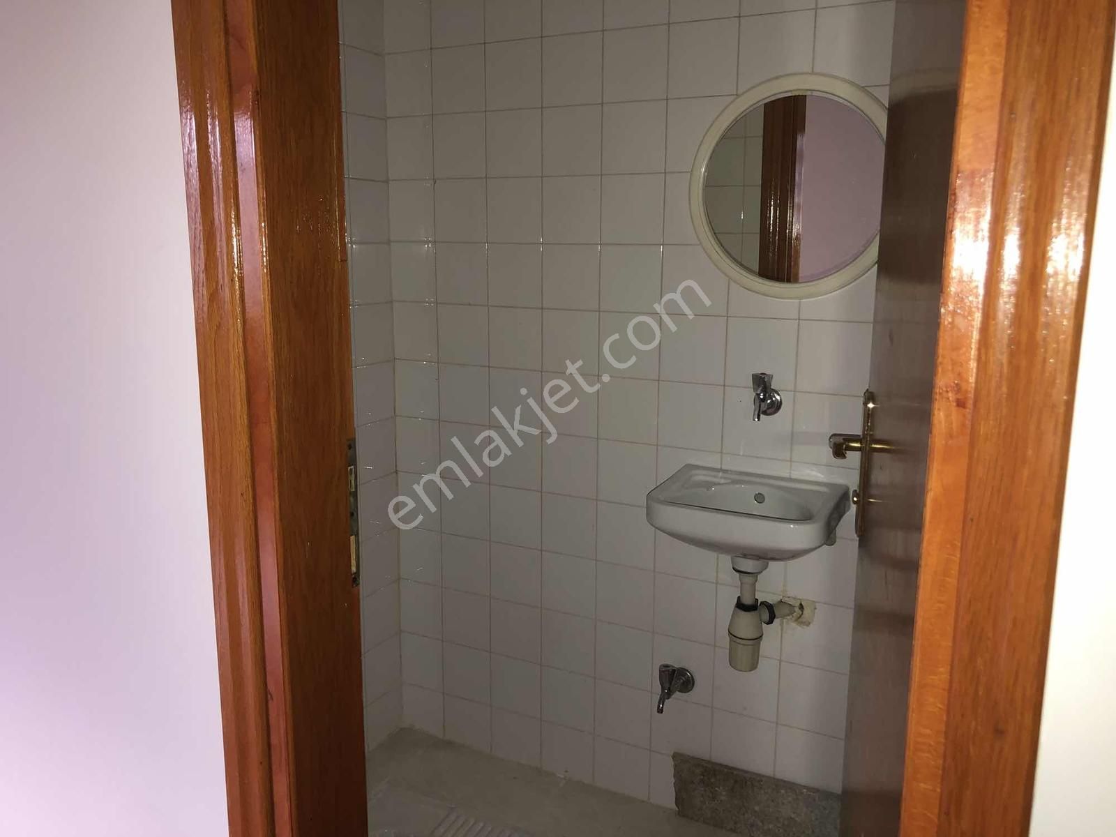 Ümraniye İstiklal Mahallesi 3+1 Kiralık Daire - Görsel 5