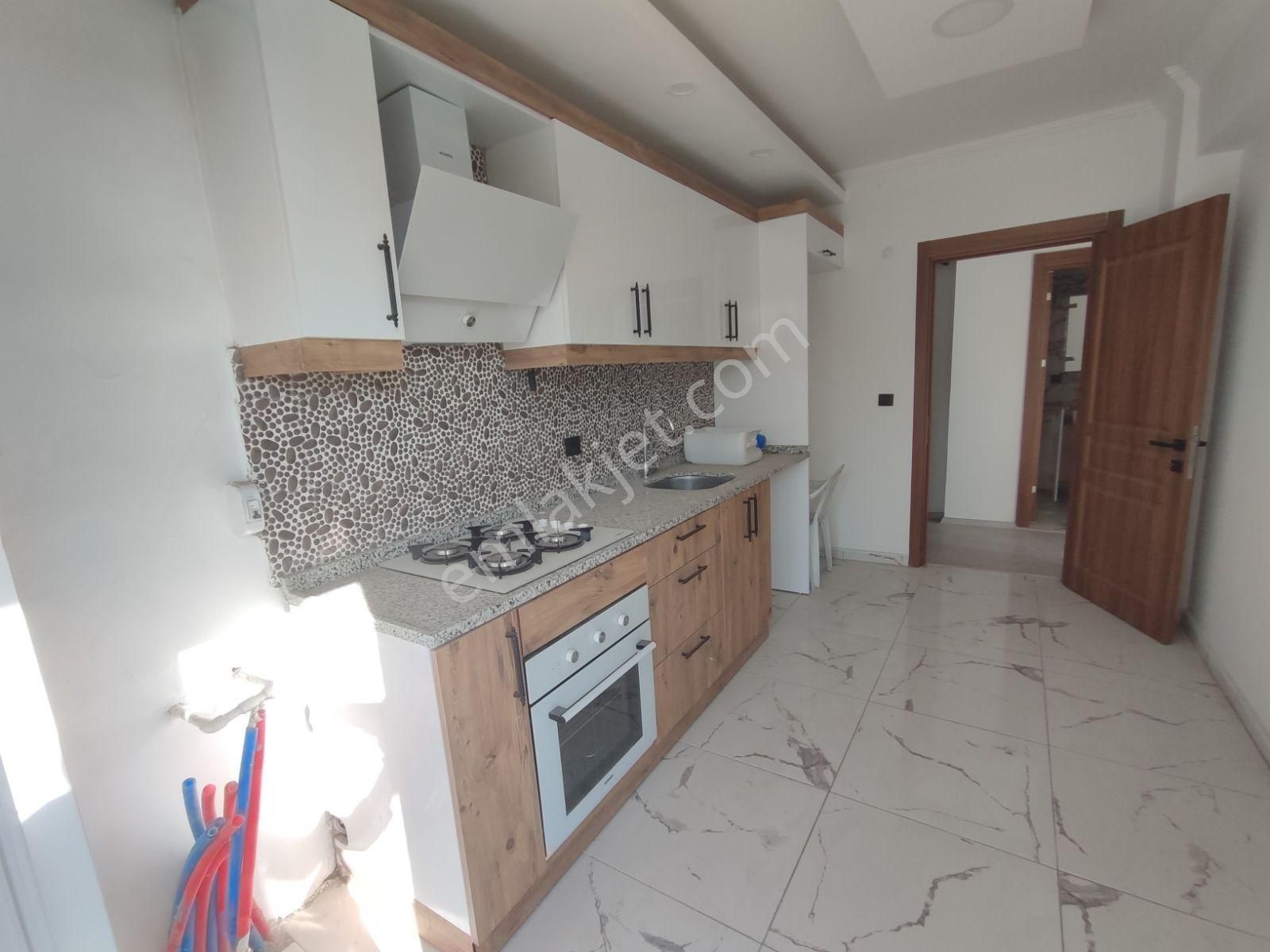 Rumeli Havuzlu Basketbol Sahalı Site İçi Yüksek Giriş E.banyolu