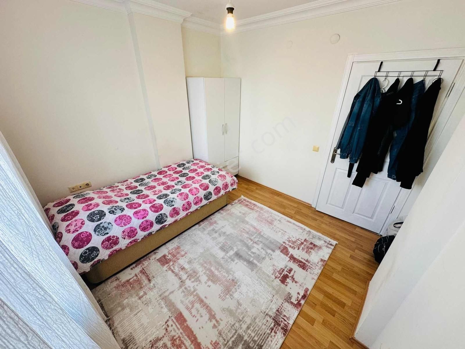 Etiler Mahallesinde Masrafsız 2+1 Doğalgazlı 1 Kat Daire - Görsel 2