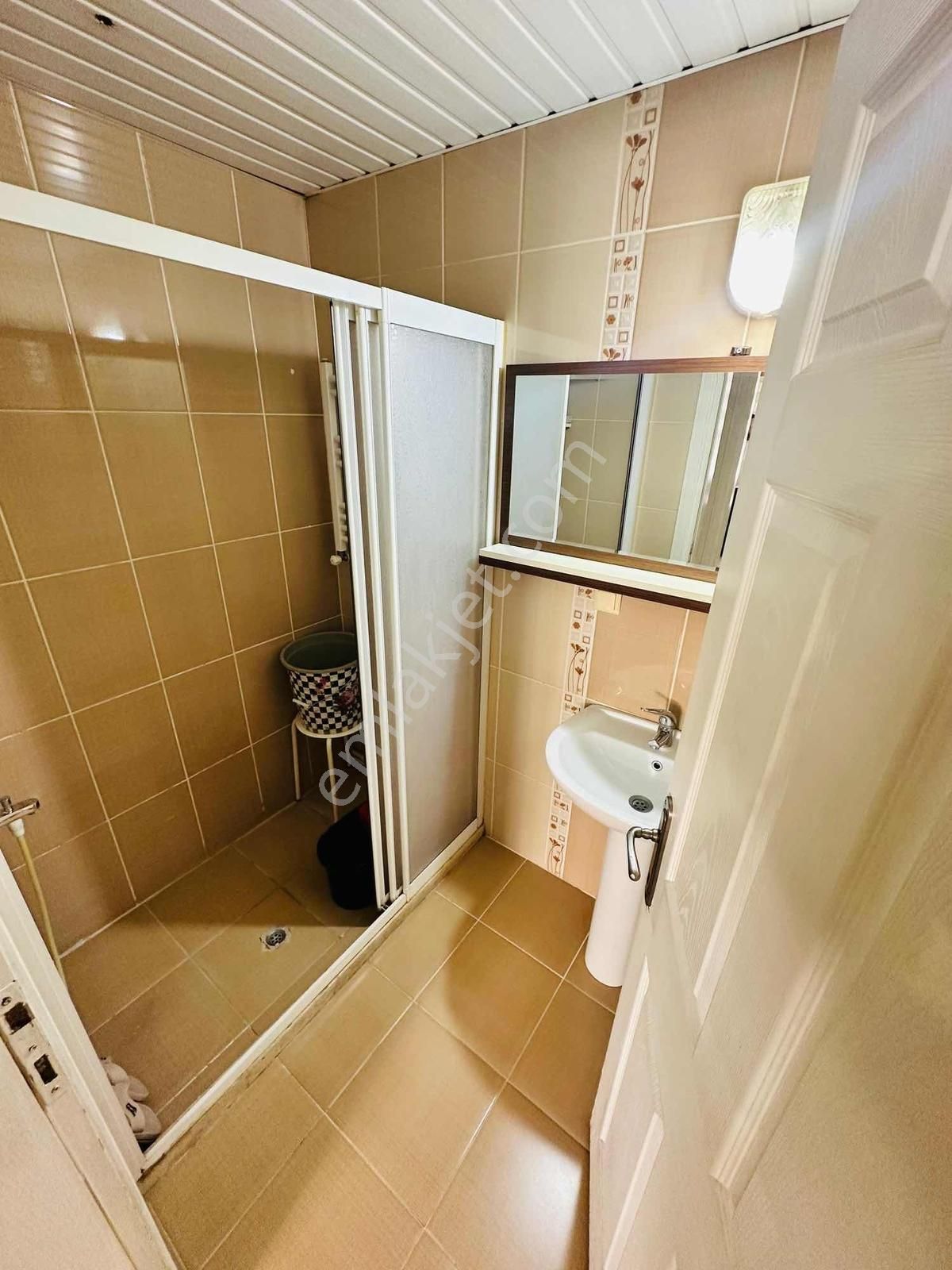 Etiler Mahallesinde Masrafsız 2+1 Doğalgazlı 1 Kat Daire - Görsel 4