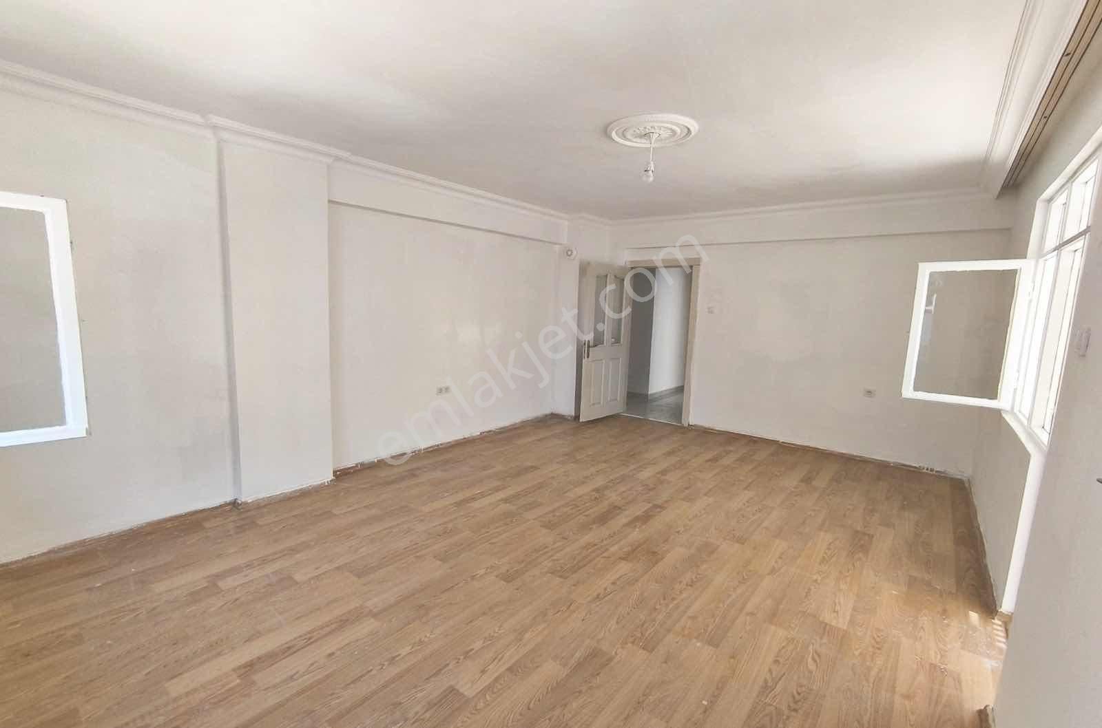 Sedir Mahallesinde Masrafsız 3+1 Arakat Satılık Daire - Görsel 2