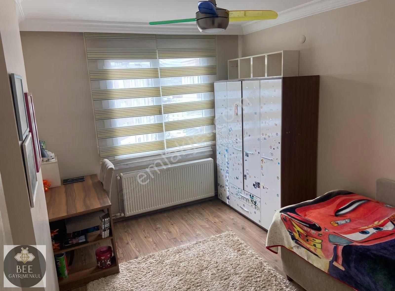 Davultepe'de Geniş Oturum Deniz Manzaralı 3+1 Kiralık Daire - Görsel 2