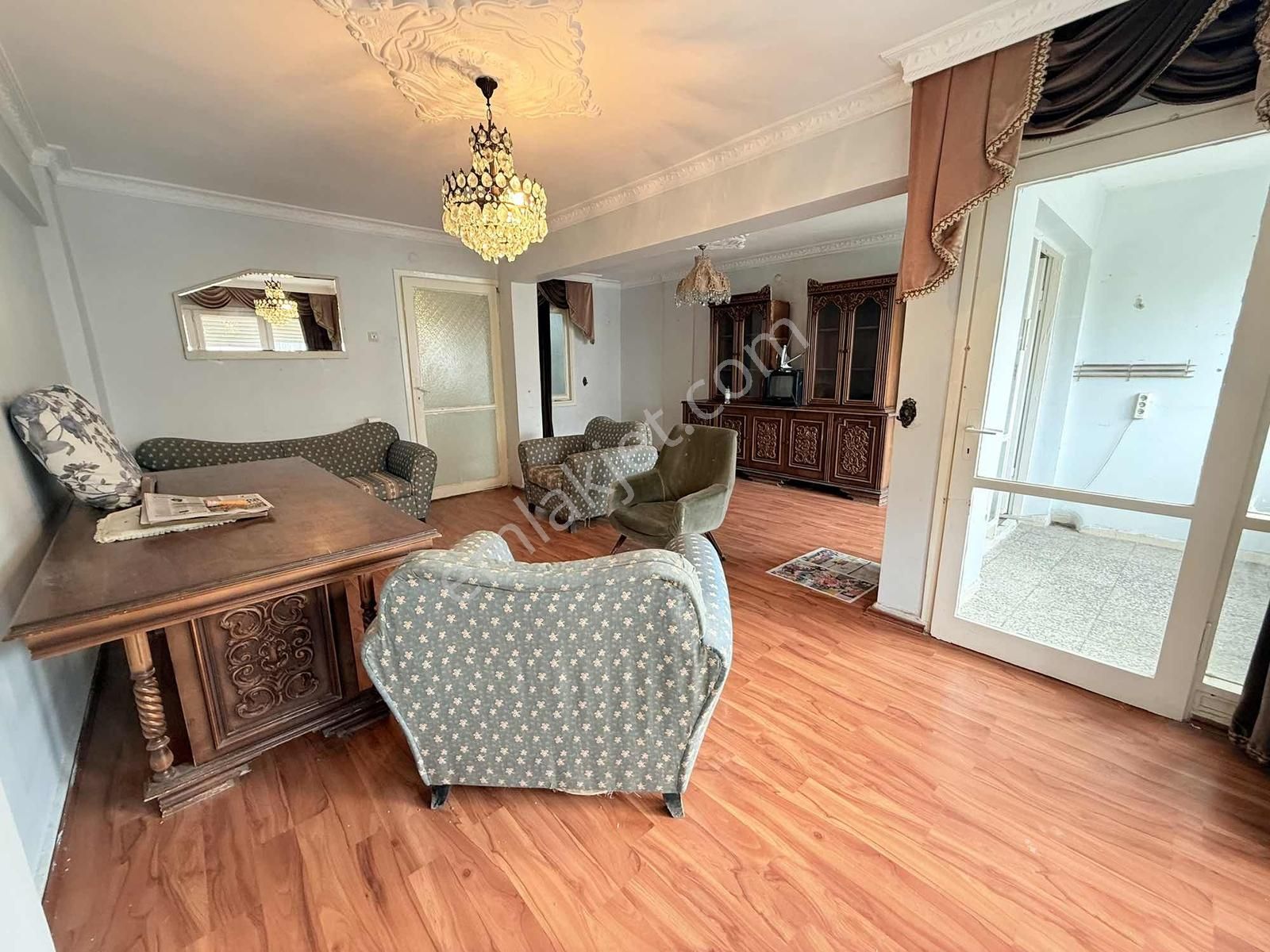 Göztepe Stadı Dibi 3+1 140 M2 Arakat Demokrasi Üni. Yanı Daire - Görsel 12