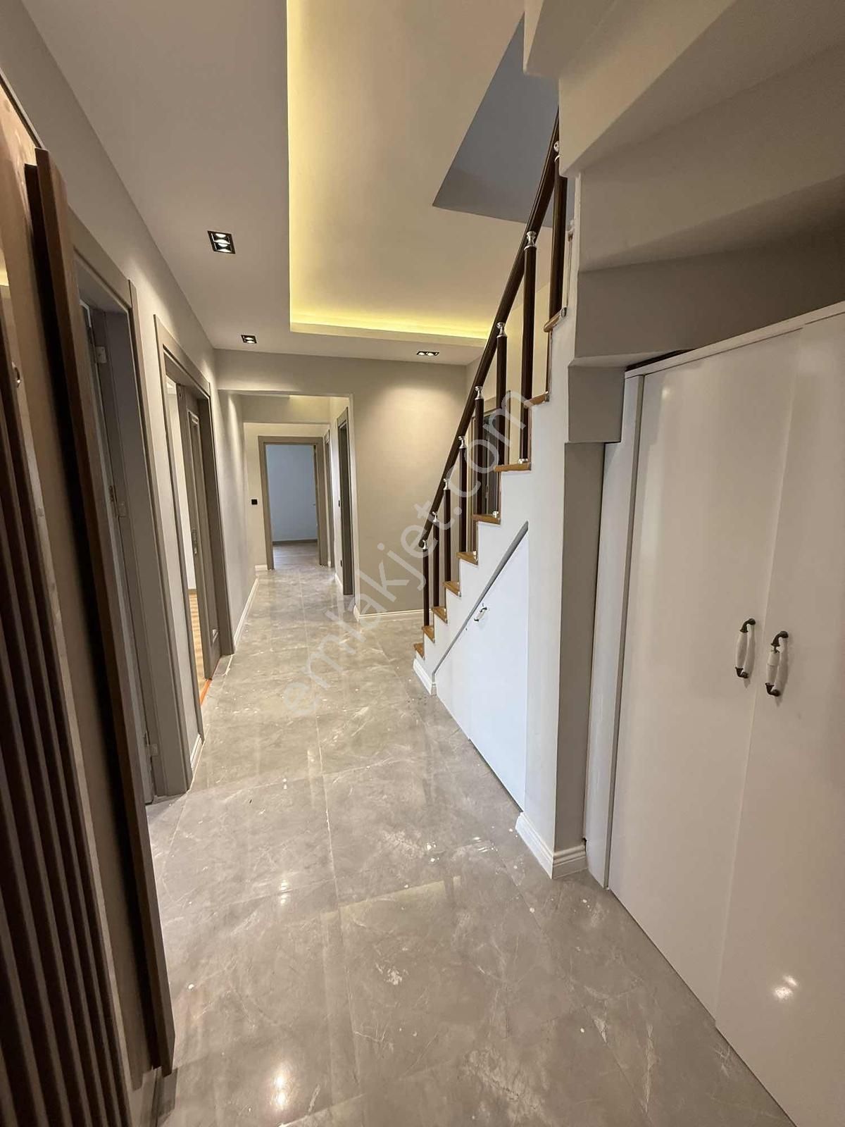 Beylikdüzü Barış Mah. Hafta Sonuna Özel Fiyatla Full Dekorlu 5+2 - Görsel 3