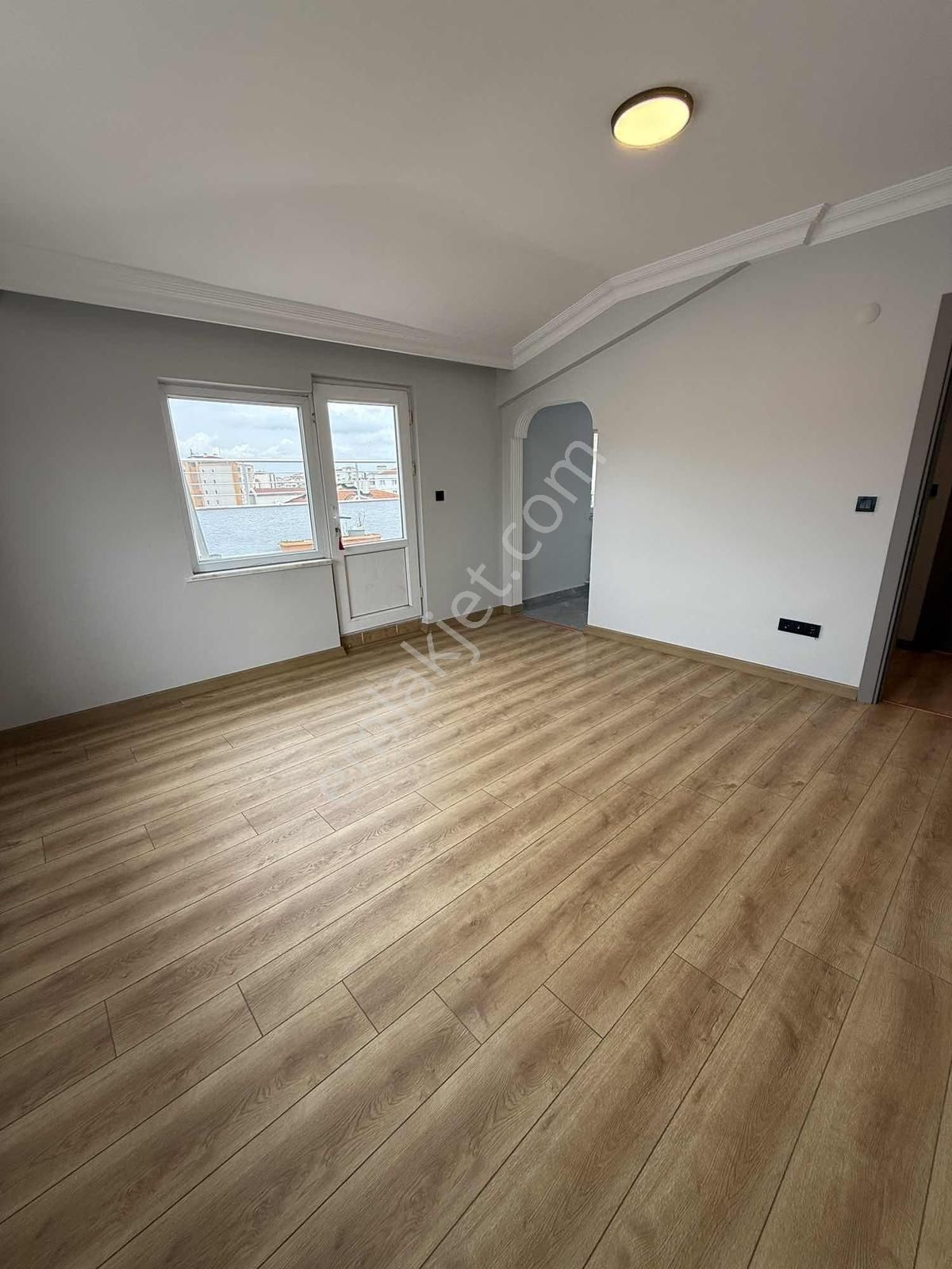 Beylikdüzü Barış Mah. Hafta Sonuna Özel Fiyatla Full Dekorlu 5+2 - Görsel 29