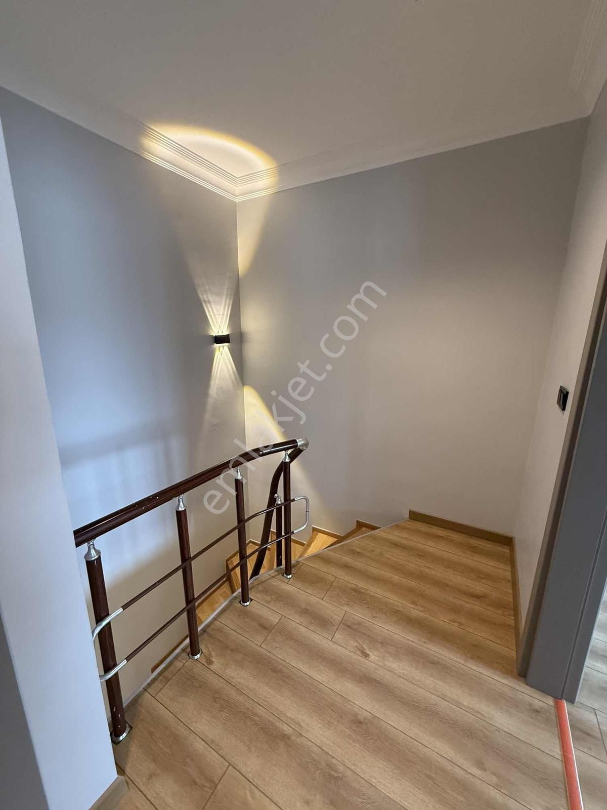 Beylikdüzü Barış Mah. Hafta Sonuna Özel Fiyatla Full Dekorlu 5+2 - Görsel 24