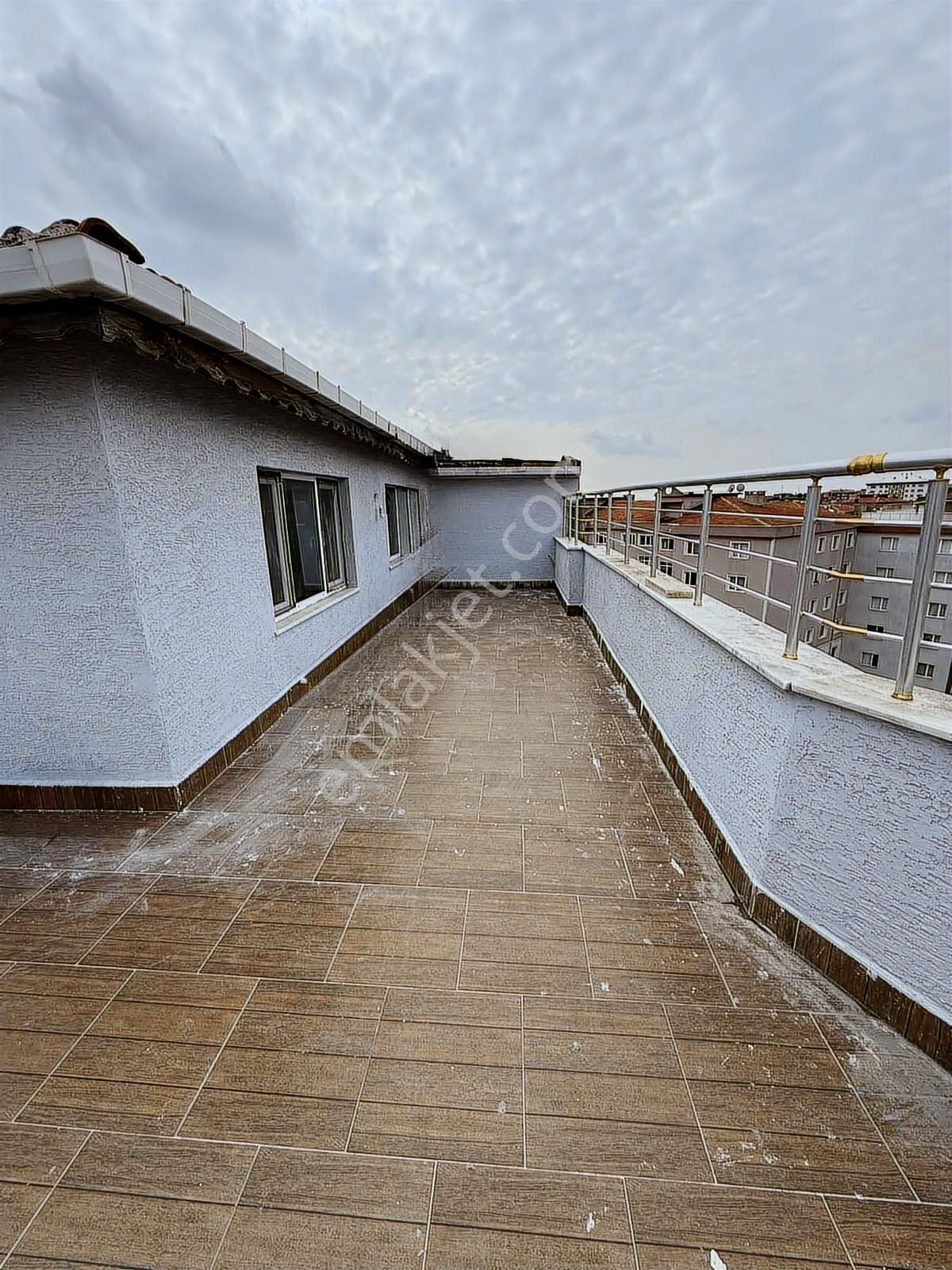 Beylikdüzü Barış Mah. Hafta Sonuna Özel Fiyatla Full Dekorlu 5+2 - Görsel 10