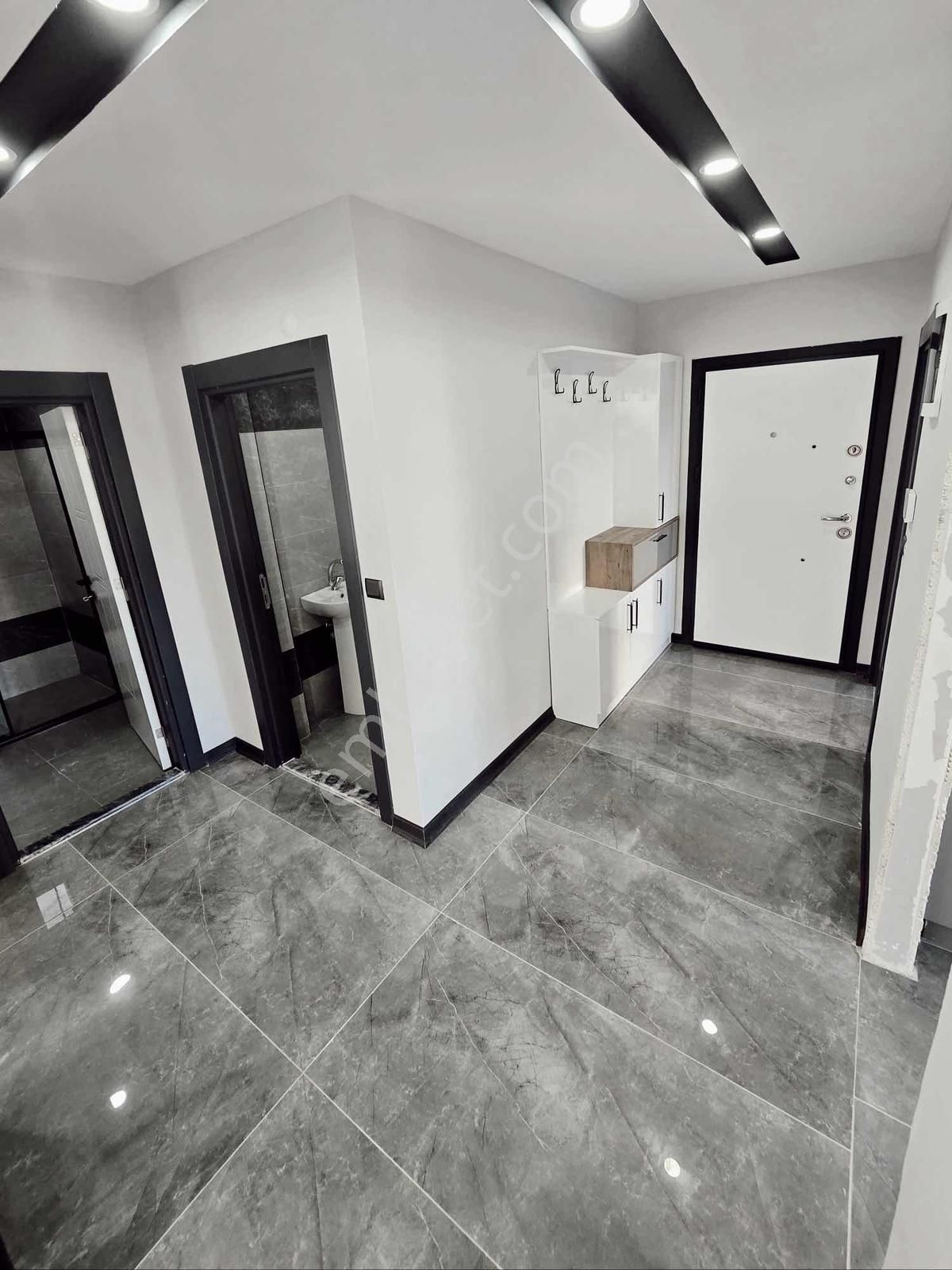 Demirel Mah Tramvaya 200 M Geniş Yüksek 2+1 Daiere - Görsel 8