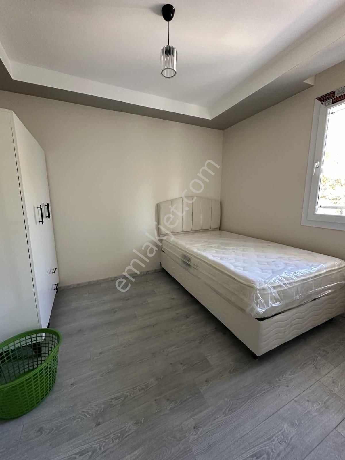 Osmangazi`de 1+1 Full Eşyalı Caddeye Yakın Sıfır Daire - Görsel 11