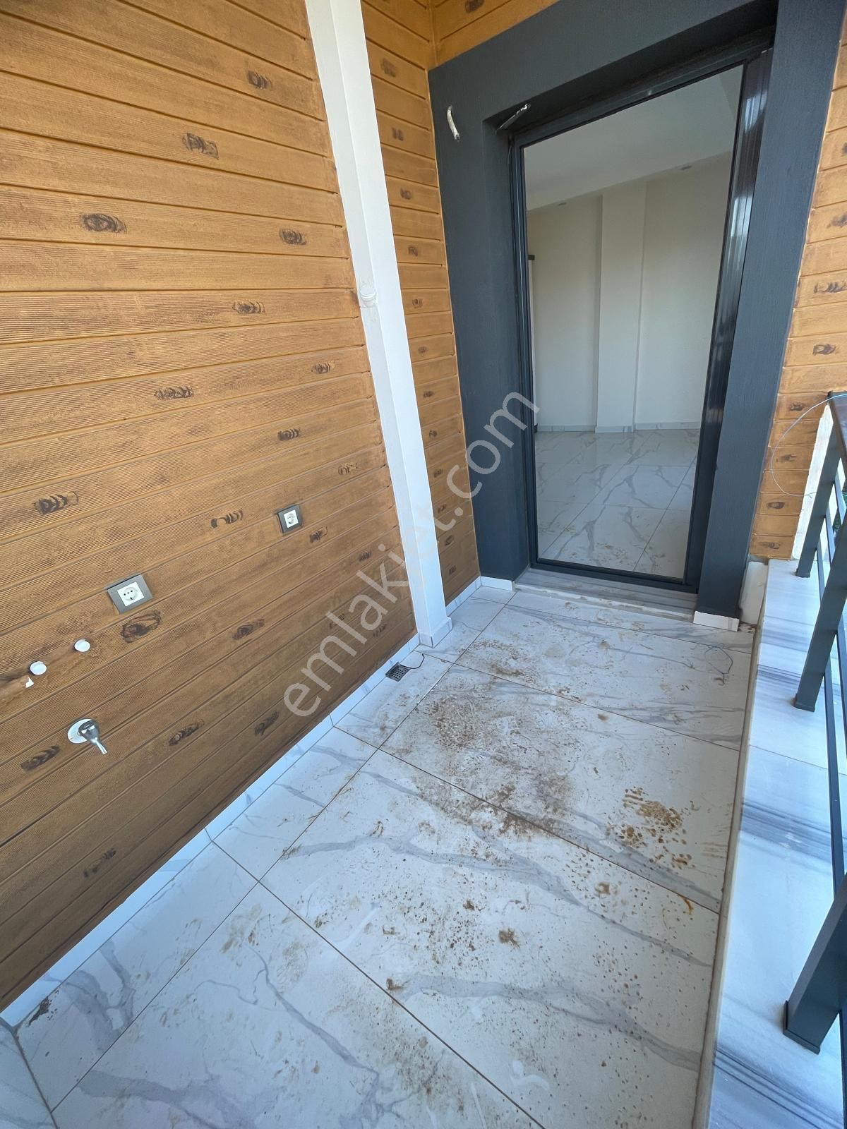 Didim / Merkezde Satılık Sıfır Fırsat Fiyatlı 2+1 Asansörlü Daire - Görsel 13