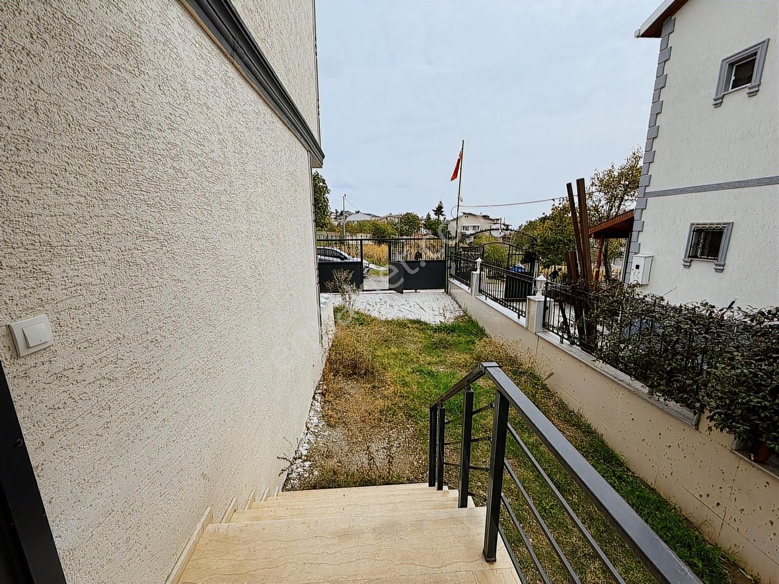 Gümüşyakada 300m Denize Lüks 3+1 Müstakil Villa | İskanlı - Görsel 13