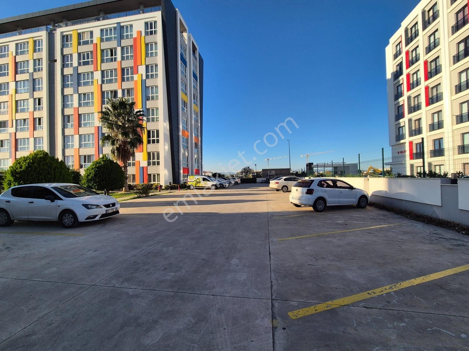 Studio Lego'da Krediye Uygun Havuzlu Sitede 2 Cepheli Köşe Daire - Görsel 24