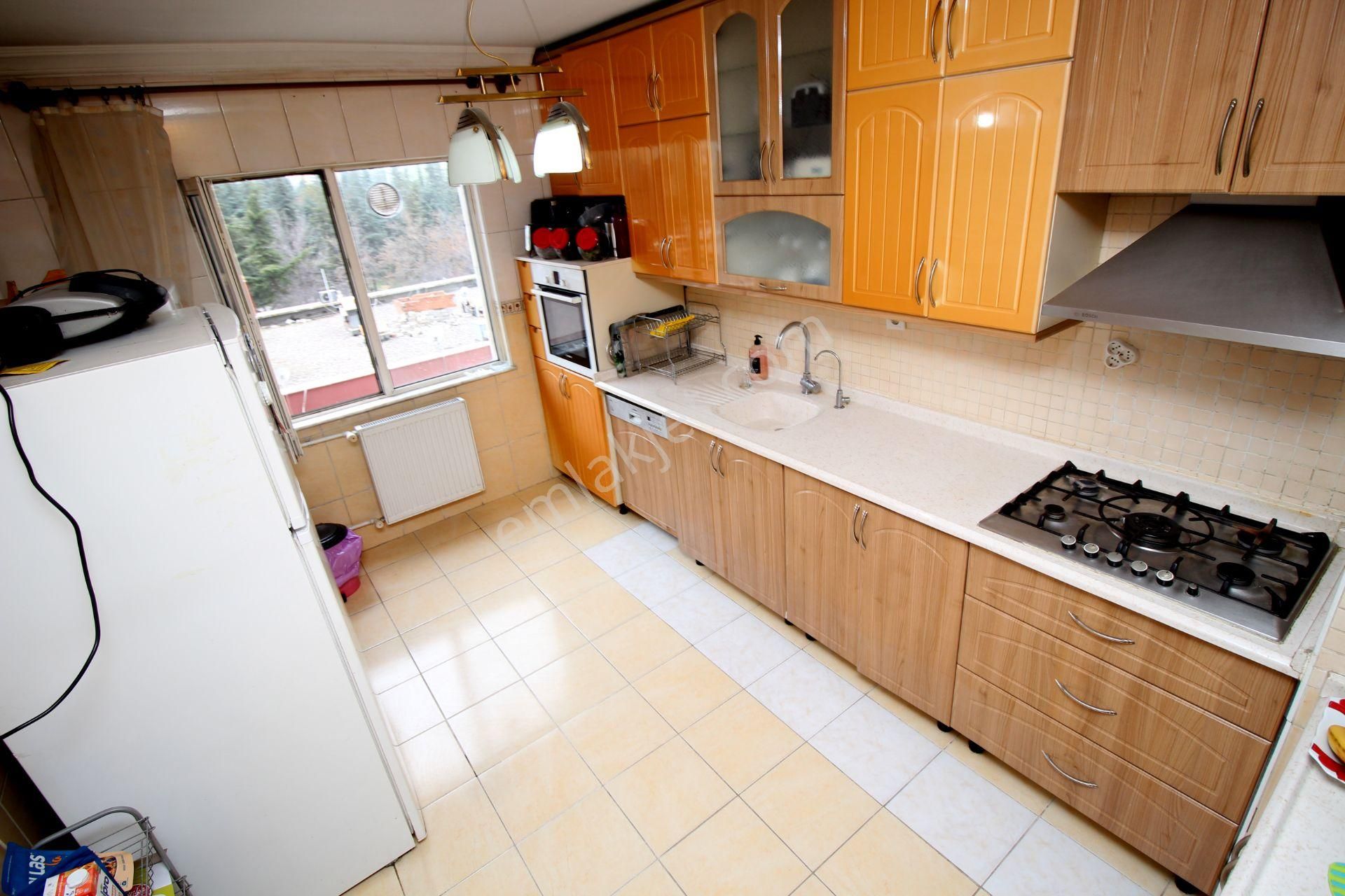 Emre Emlak'tan Elvankent Banka Blokları'nda Arakat Asansörlü Geniş 3+1 Satılık Daire - Görsel 11