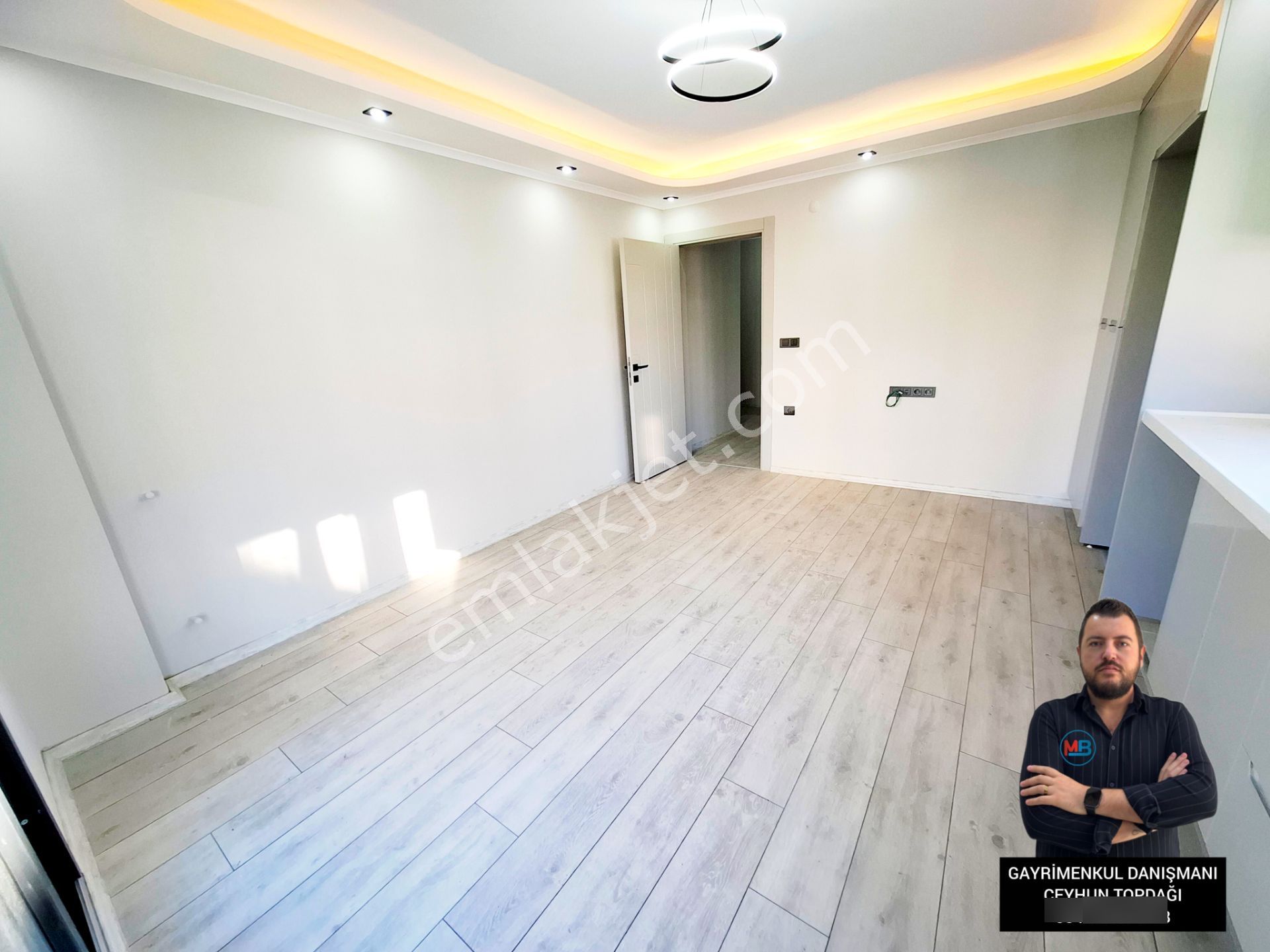 Didim'de Satılık 2+1 Ön Cephe Sıfır Daire Orta Kat Asansörlü Denize Yakın Konumda ! - Görsel 9