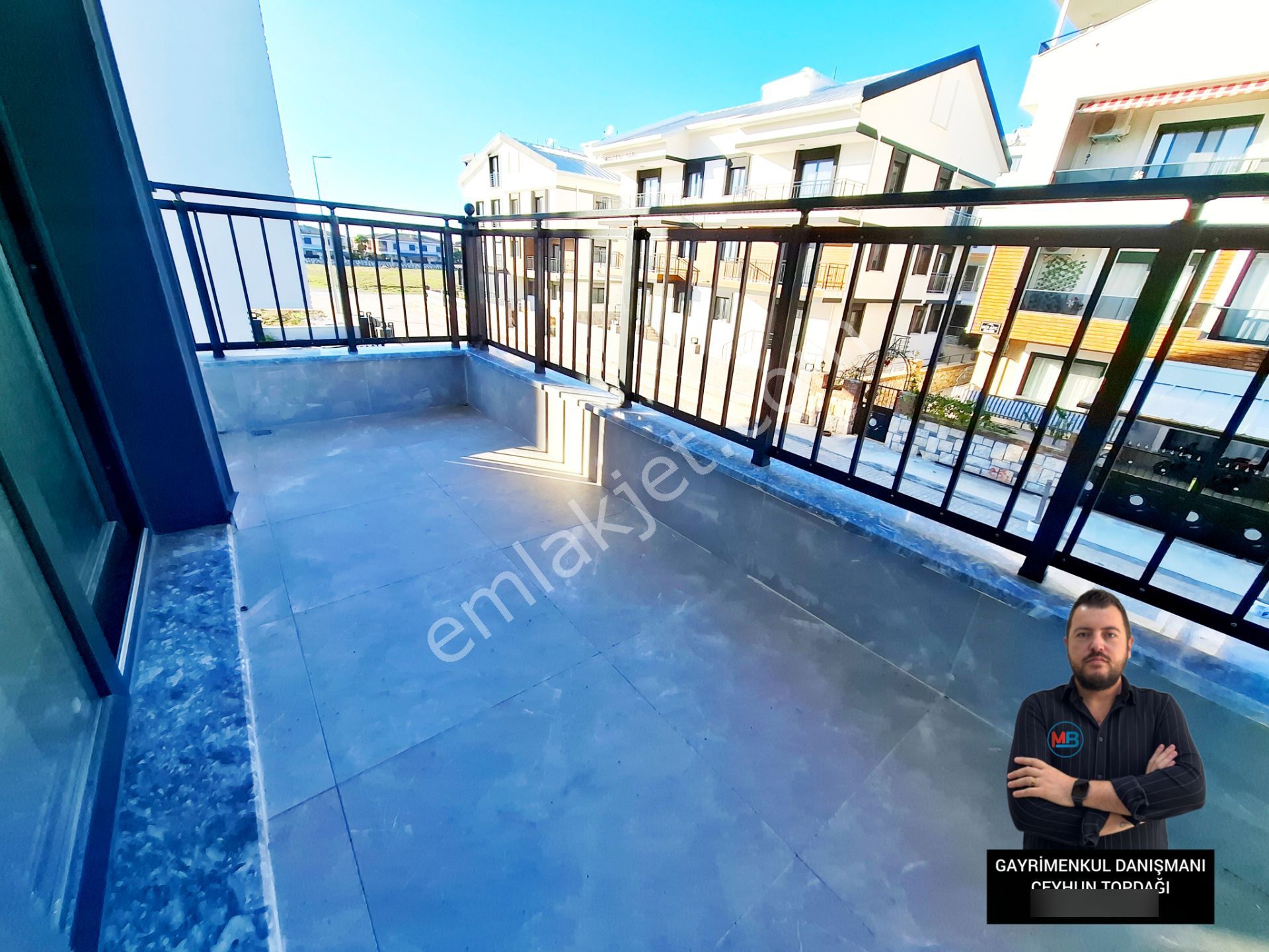 Didim'de Satılık 2+1 Ön Cephe Sıfır Daire Orta Kat Asansörlü Denize Yakın Konumda ! - Görsel 7