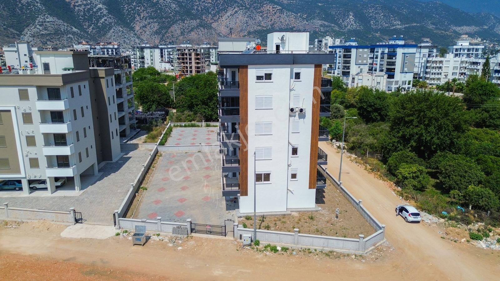 Ertuğrul'dan Oturuma Hazır Denize Yakın 1+1 Satılık Daire - Görsel 10