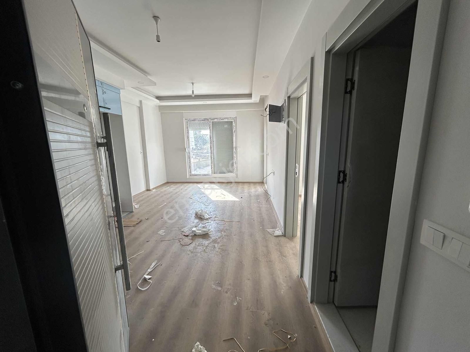 Ertuğrul'dan Oturuma Hazır Denize Yakın 1+1 Satılık Daire - Görsel 9