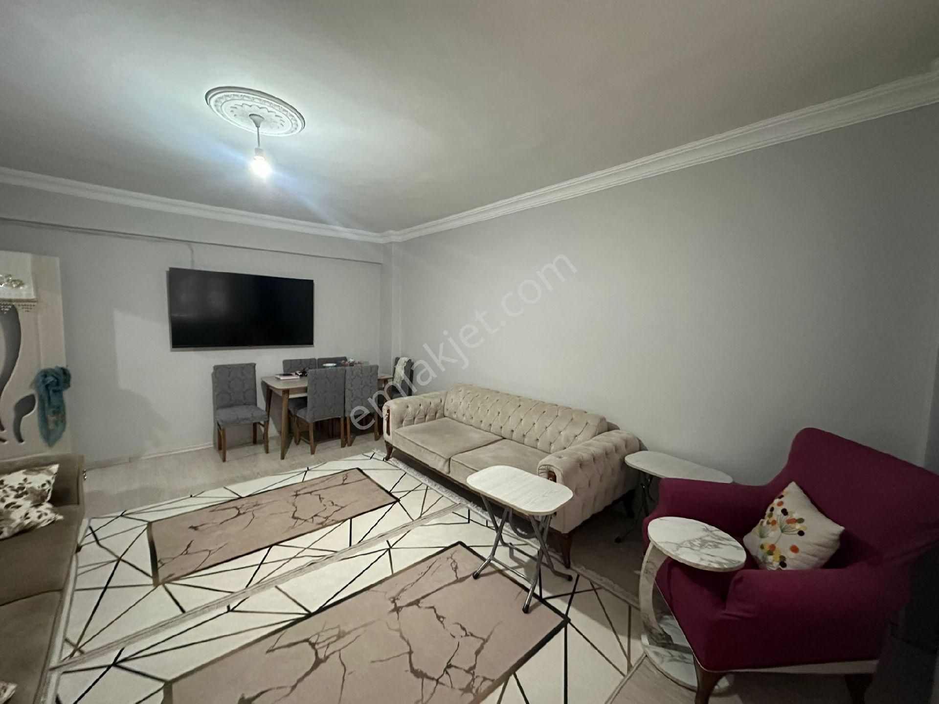 Esenler Kazım Karabekir Mahallesi Satılık 2+1 Giriş Kat - Görsel 3