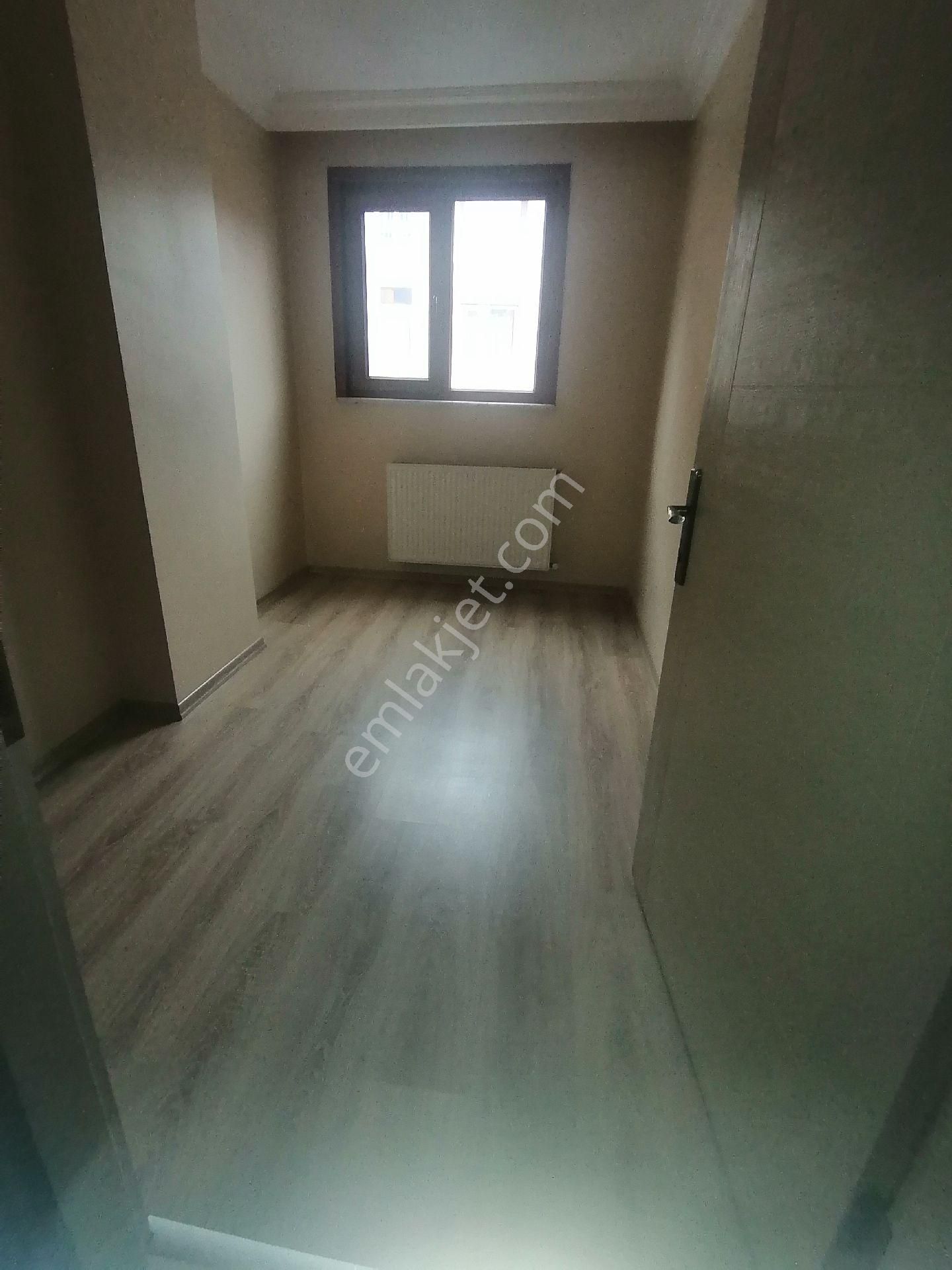 Ümraniye Çakmak Mahallesi Tepeüstü Mahallesi Metro Yürüme Mesafesi Tavukçuyolu Caddesikkiralık Daire