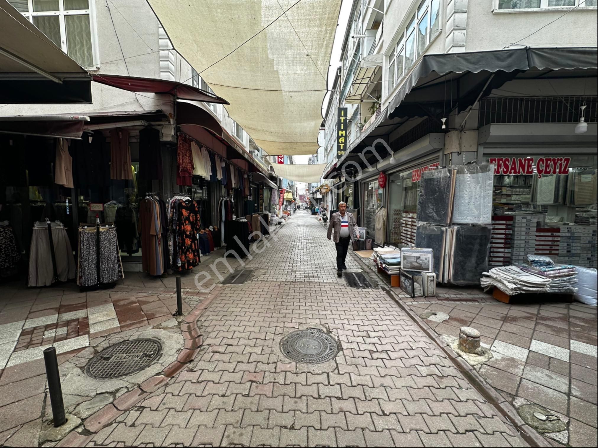 Mükemmel Konum Kaçırılmaz Yatırım Fırsatı Masrafsız Dükkan - Görsel 24