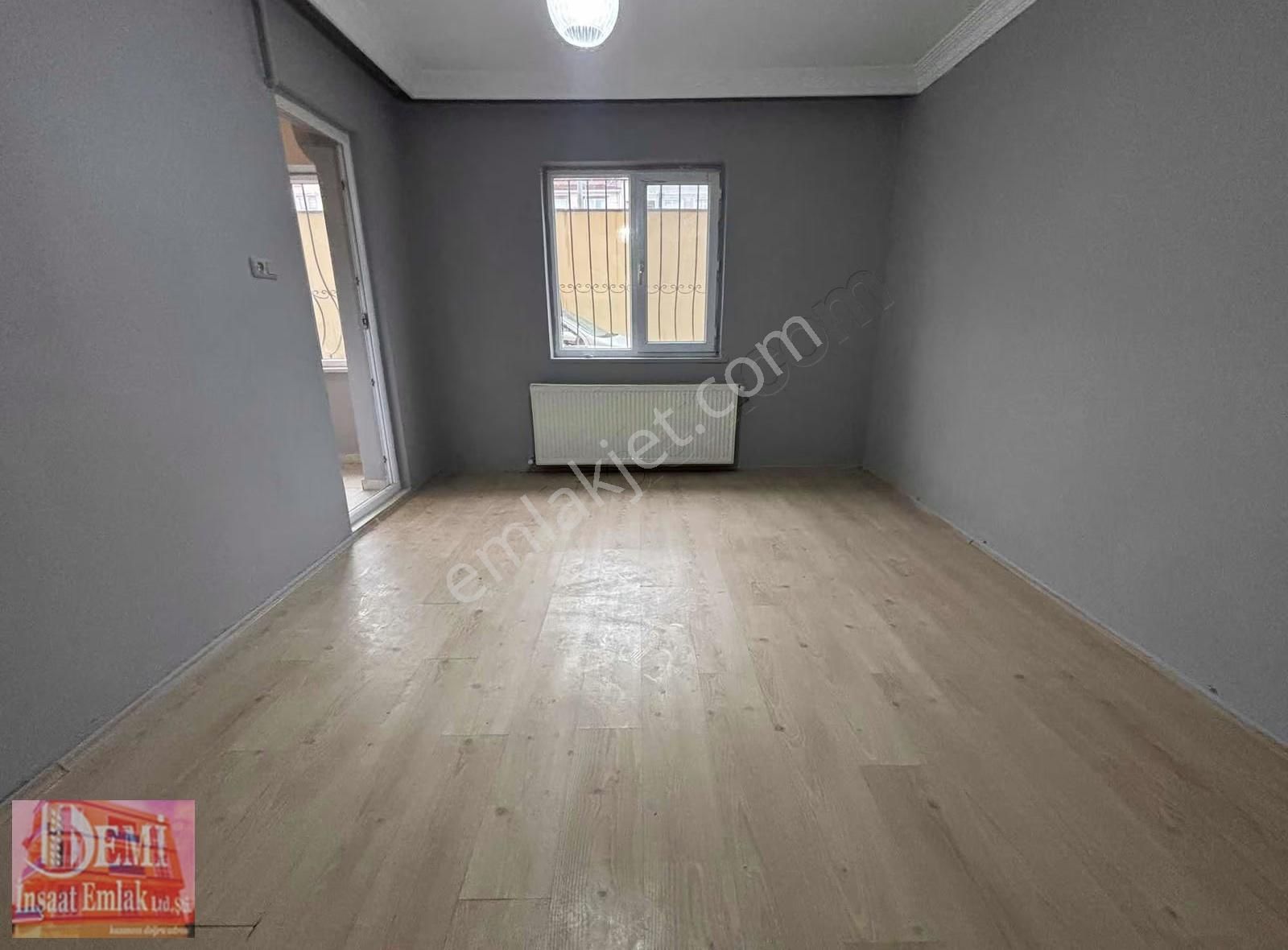 Pazar Pazarına Yakın Site İçi 3+1 Geniş Odalı Balkonlu Daire