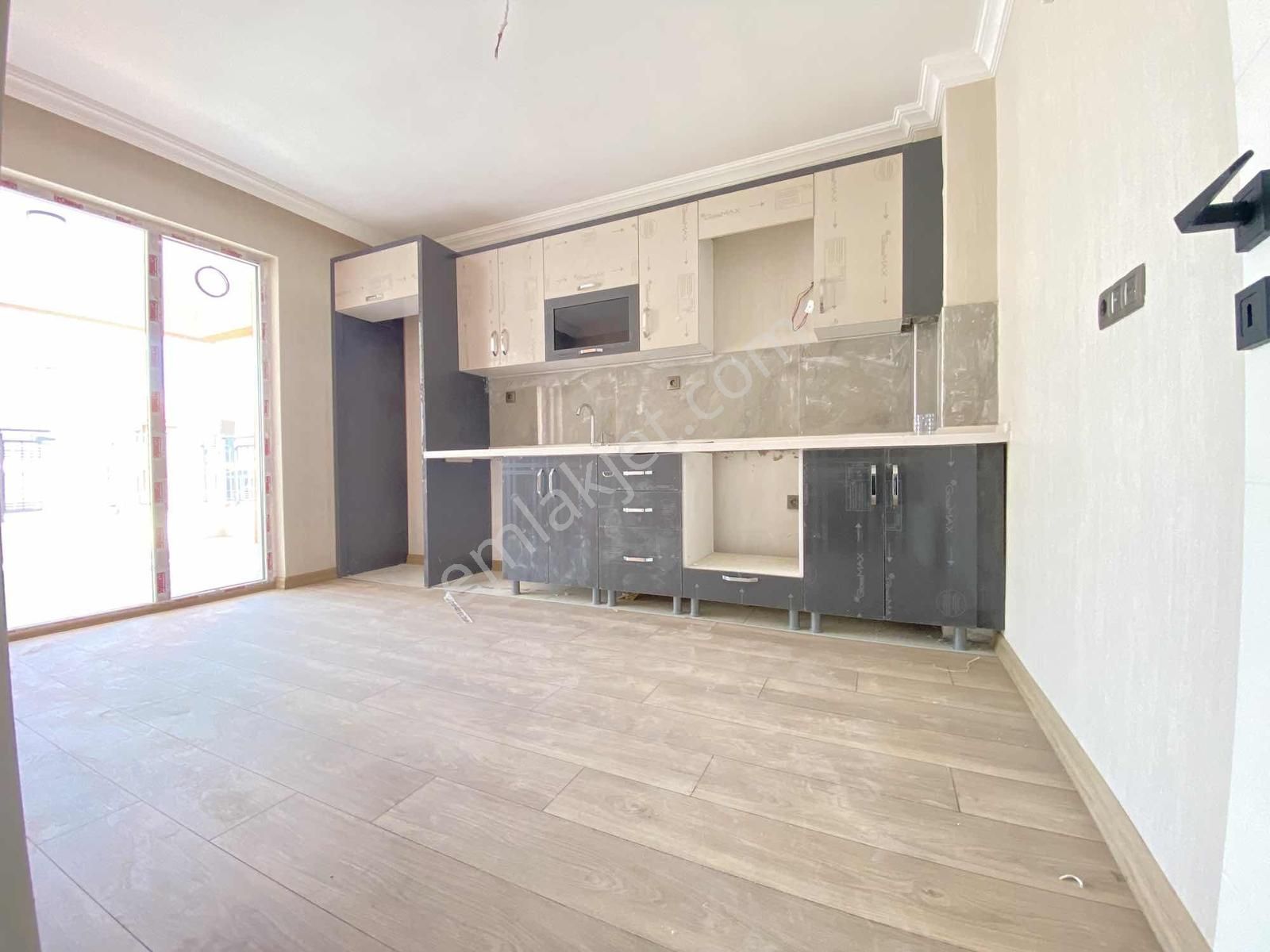 8.cadde Dibinde 3+1 130 M2 3.katta Ful Yapılı Emsalsiz Daire !! - Görsel 10