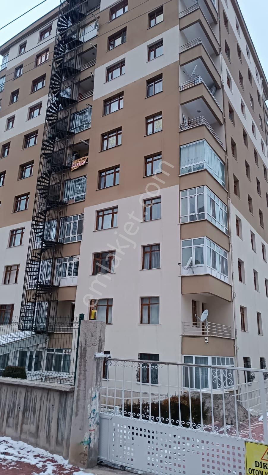 Bosna Hersek Mh Mesaj Cd Üzerinde Ravza Sitesi 2+1 İçerisi Full Yapılı Satılık Daire - Görsel 2