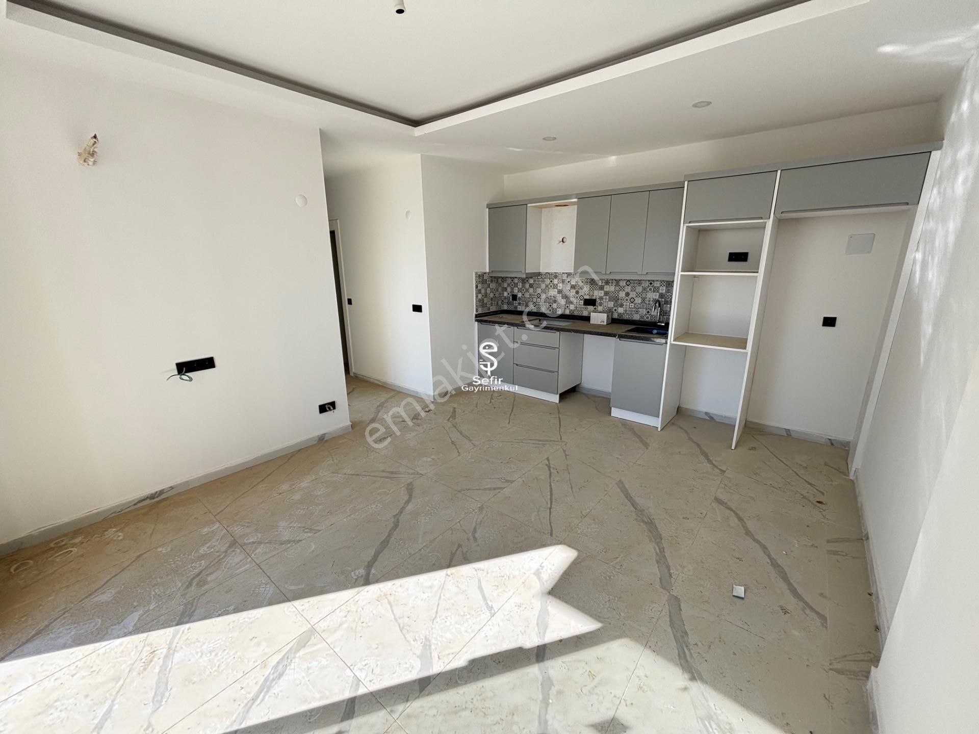 Alanya Mahmutlar'da 1+1 Full Aktiviteli Geniş Satılık Daire - Görsel 2