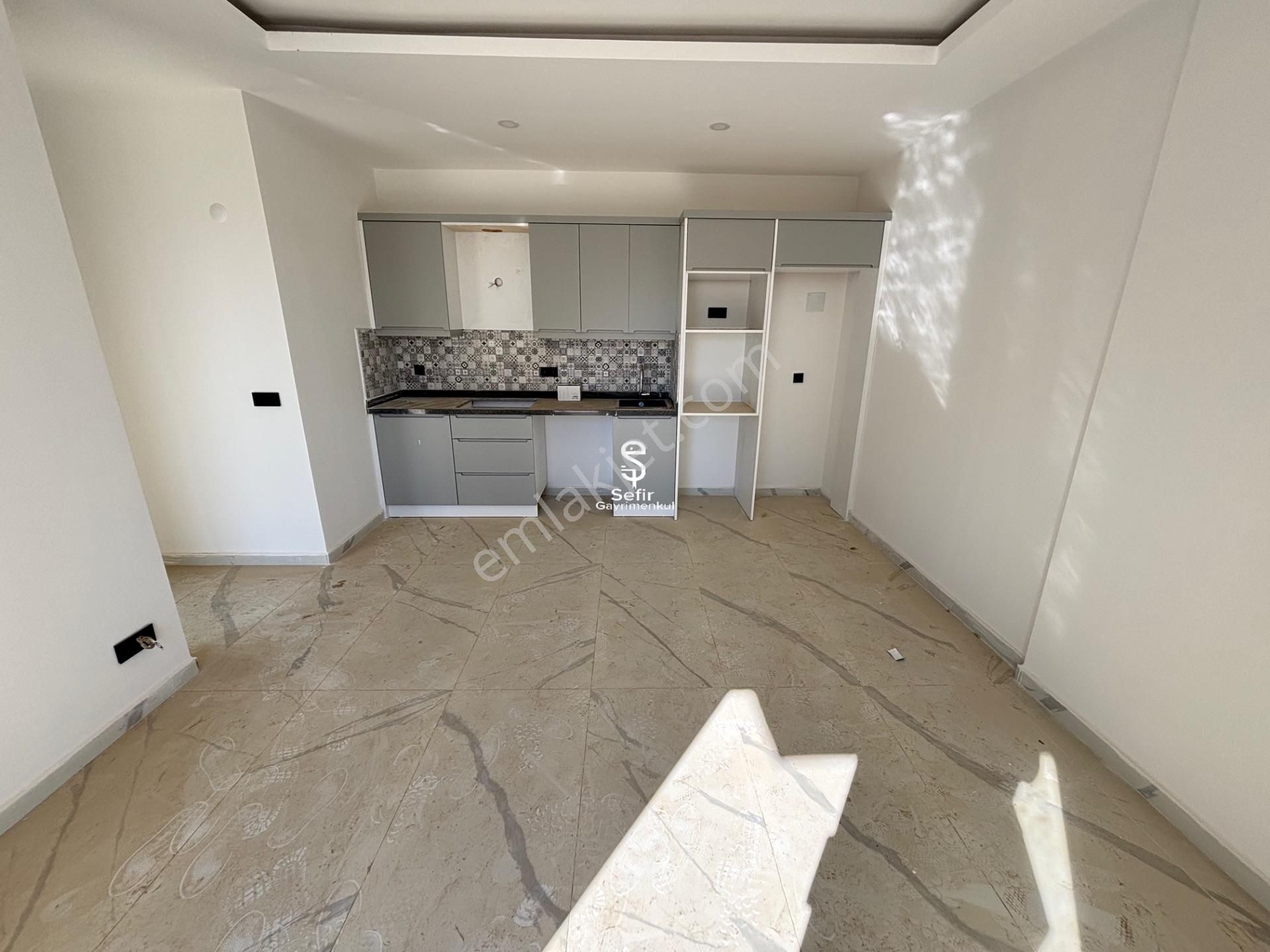 Alanya Mahmutlar'da 1+1 Full Aktiviteli Geniş Satılık Daire - Görsel 3