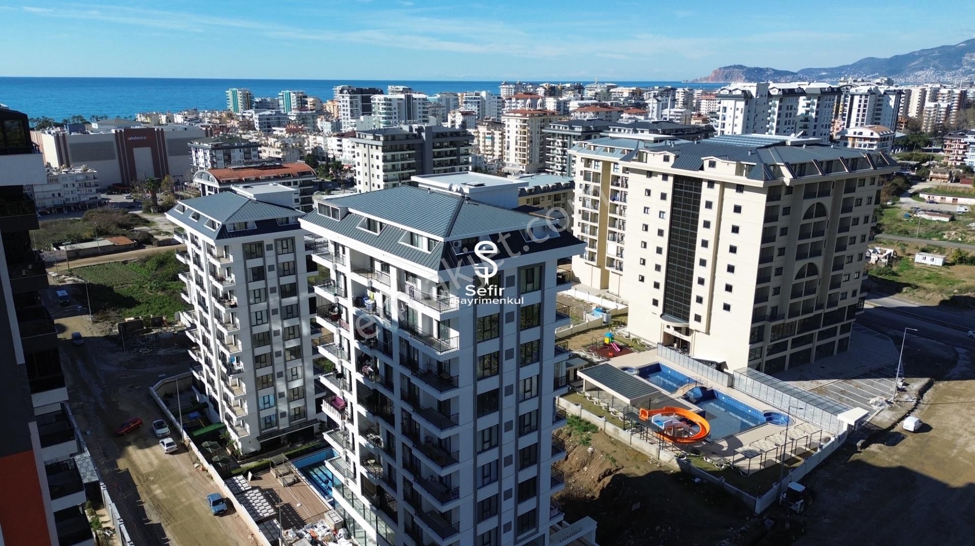 Alanya Mahmutlar'da 1+1 Full Aktiviteli Geniş Satılık Daire