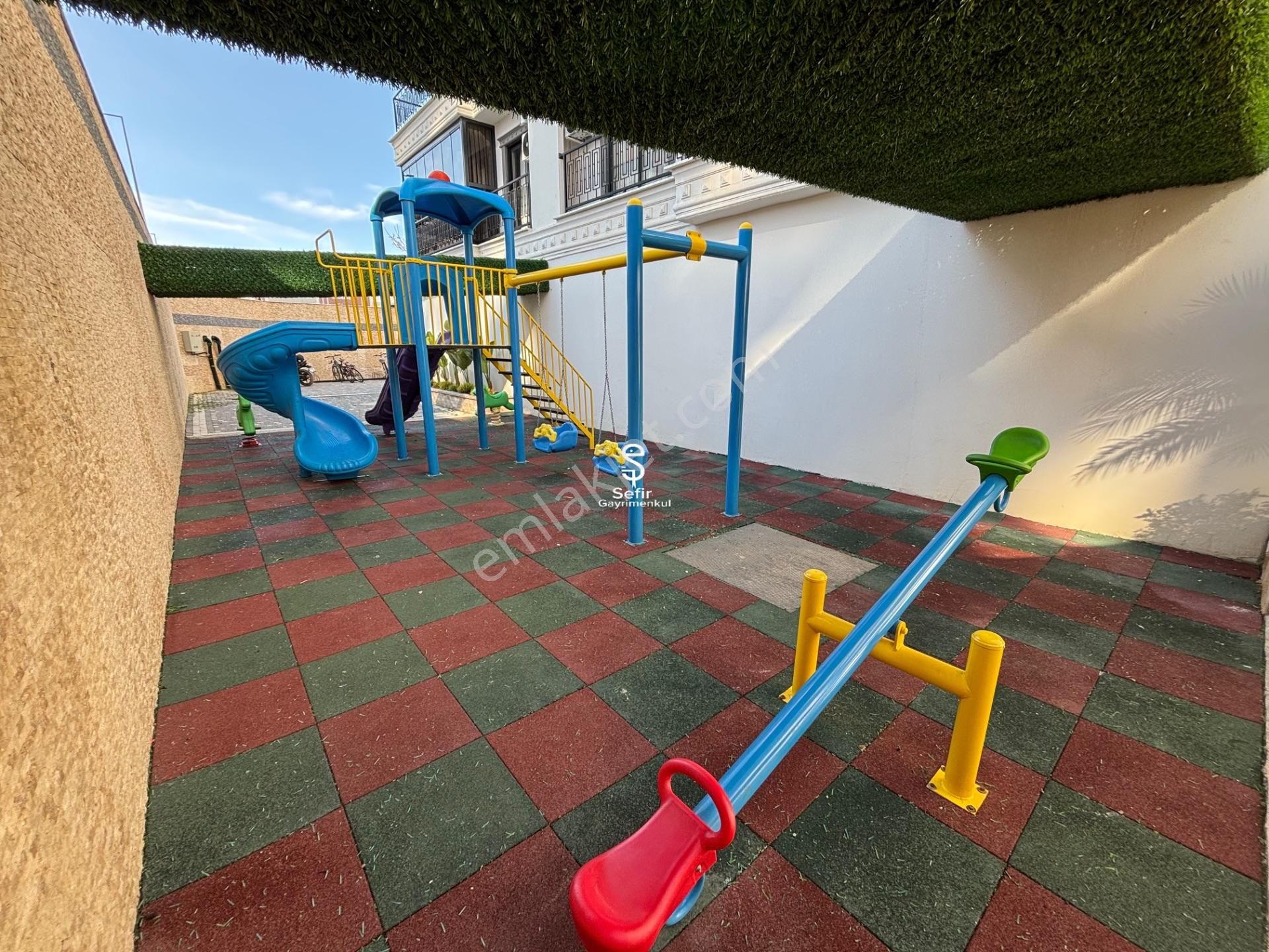 Alanya Mahmutlar'da 1+1 Full Aktiviteli Geniş Satılık Daire - Görsel 32