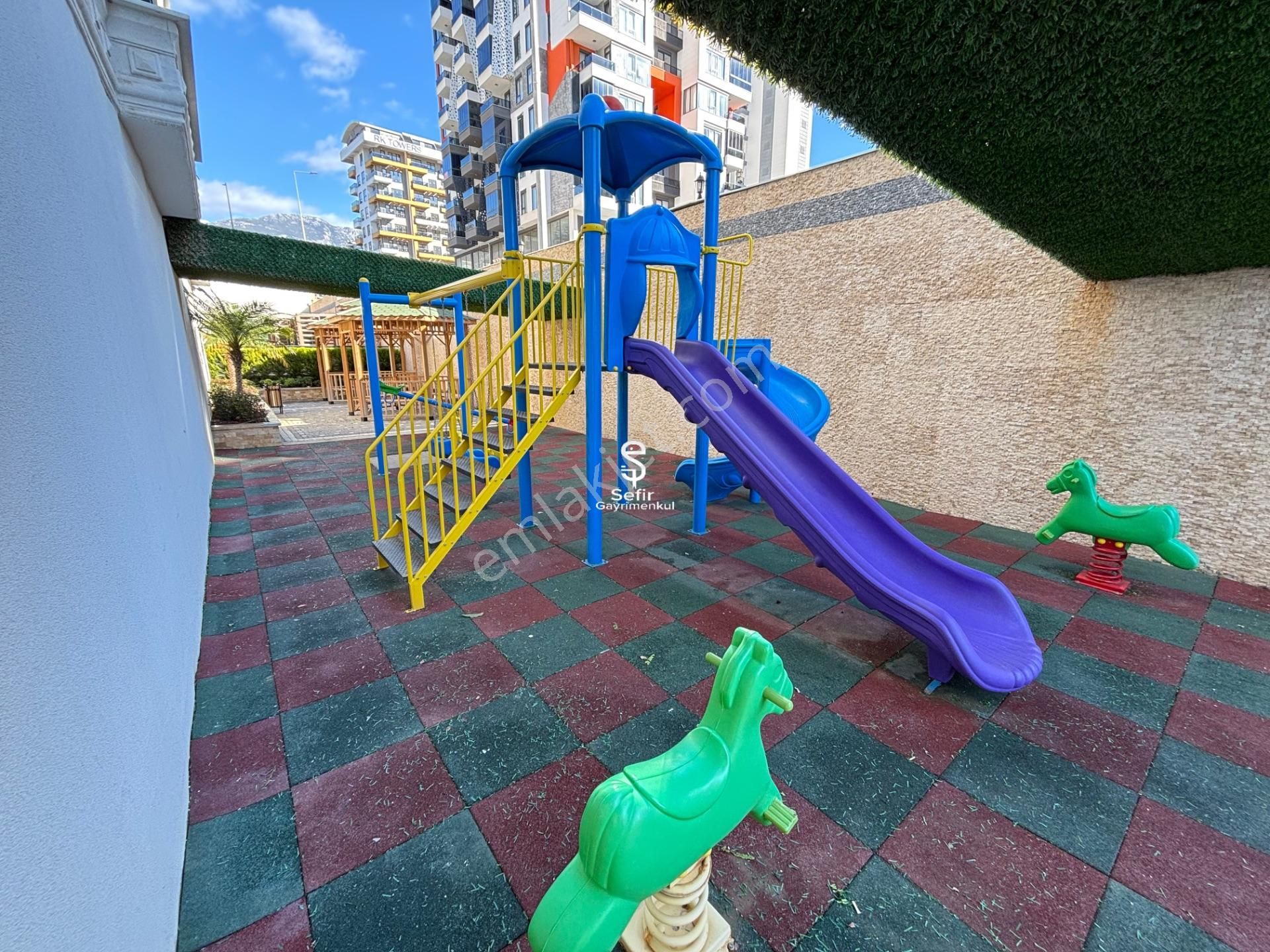 Alanya Mahmutlar'da 1+1 Full Aktiviteli Geniş Satılık Daire - Görsel 31