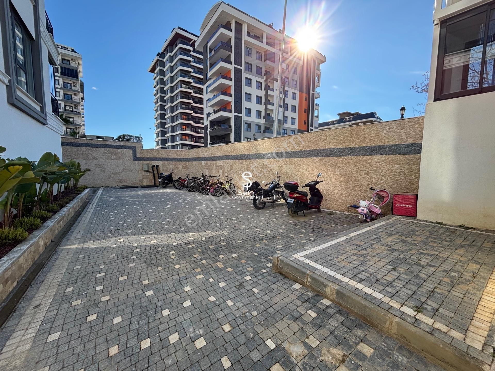 Alanya Mahmutlar'da 1+1 Full Aktiviteli Geniş Satılık Daire - Görsel 34