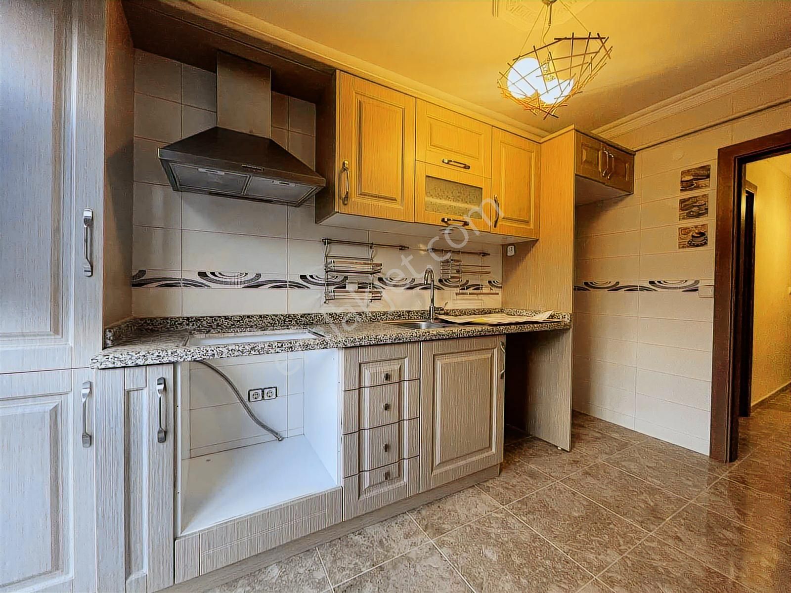 Çekmeköy Zind Üç Konak Sitesi Arakat 2+1 Kiralık Daire - Görsel 3