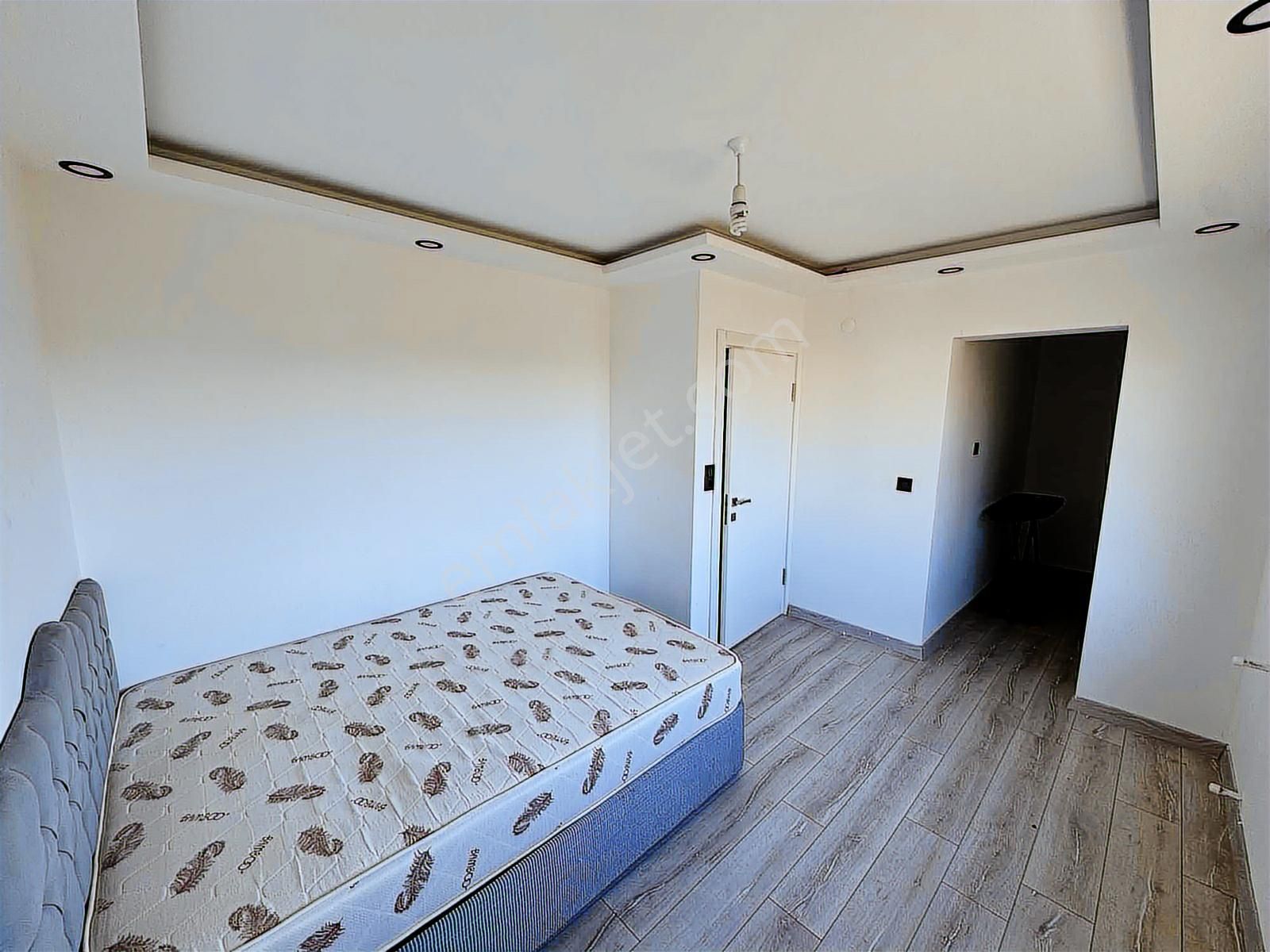 Kuşadası Güzelçamlı'da Havuzlu Satılık 3+1 Tripleks Yazlık - Görsel 16