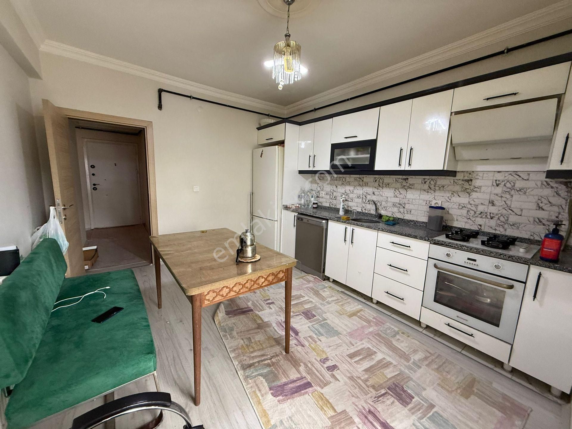 Akyüz Gayrimenkul Den; Merkezi Konumda Iskanlı Kombılı Satılık 3+1 Daire - Görsel 16