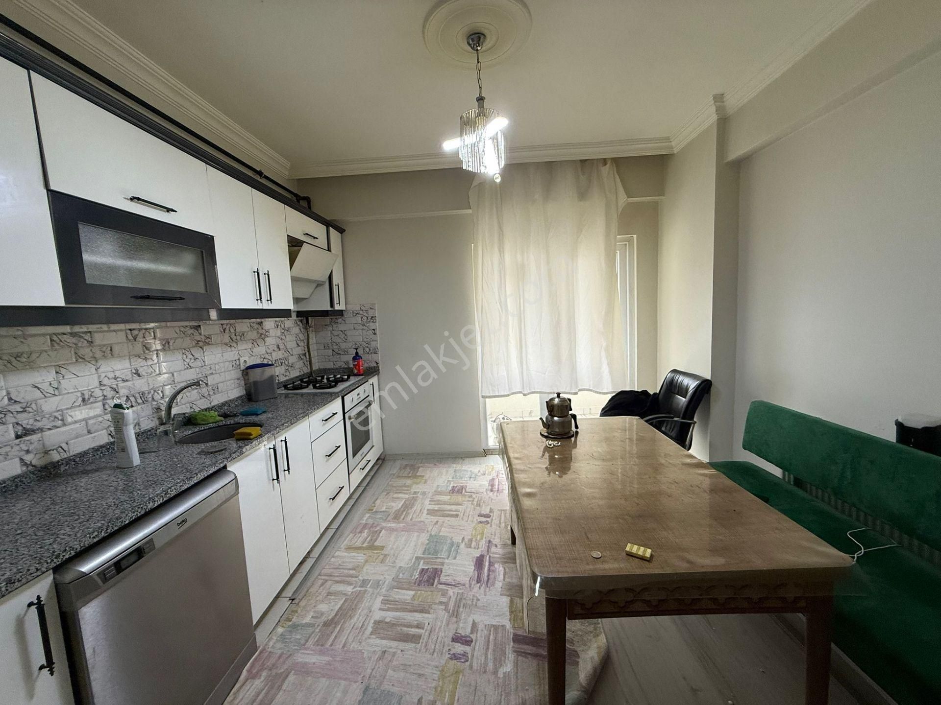 Akyüz Gayrimenkul Den; Merkezi Konumda Iskanlı Kombılı Satılık 3+1 Daire - Görsel 30