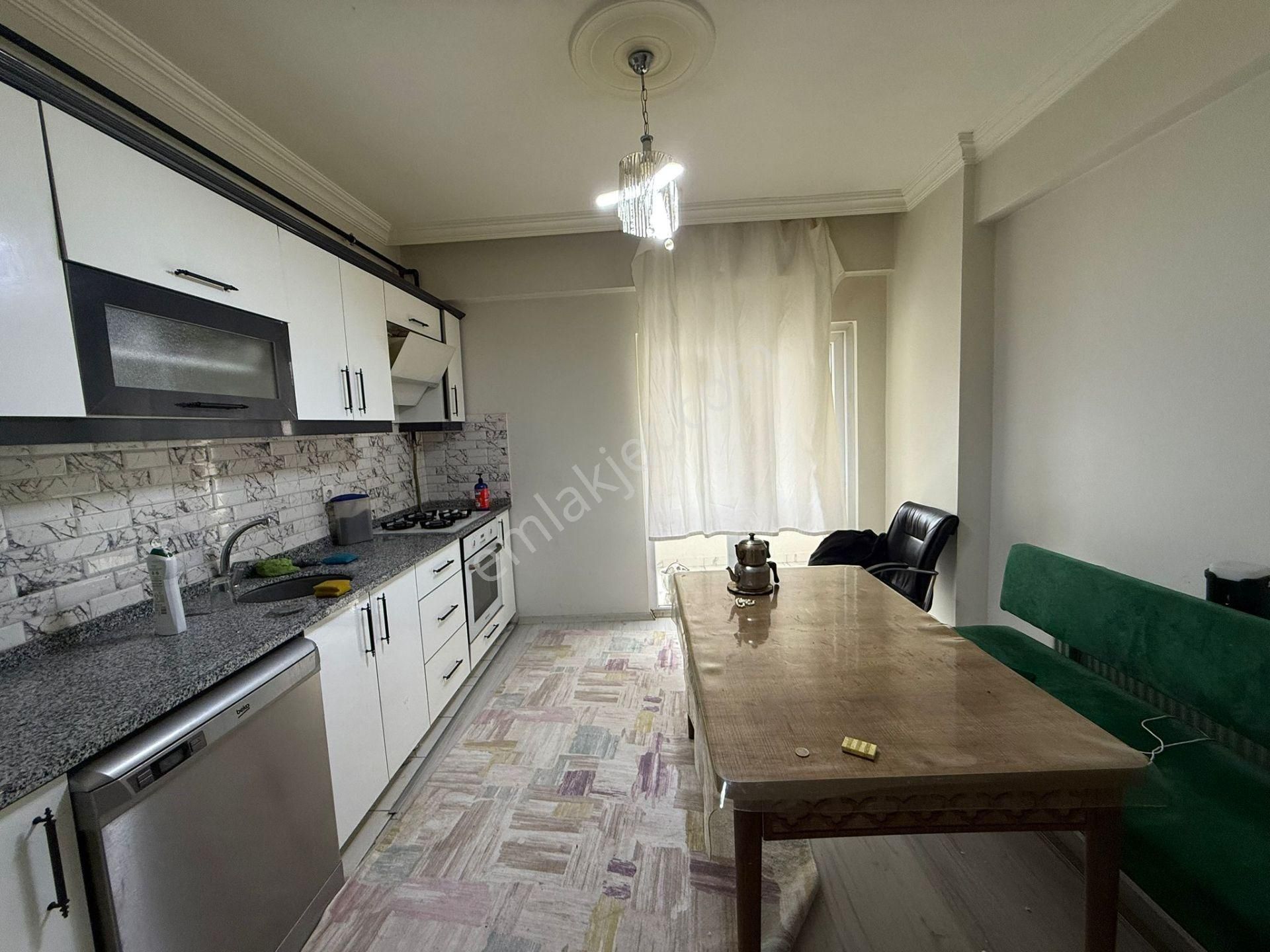 Akyüz Gayrimenkul Den; Merkezi Konumda Iskanlı Kombılı Satılık 3+1 Daire - Görsel 29