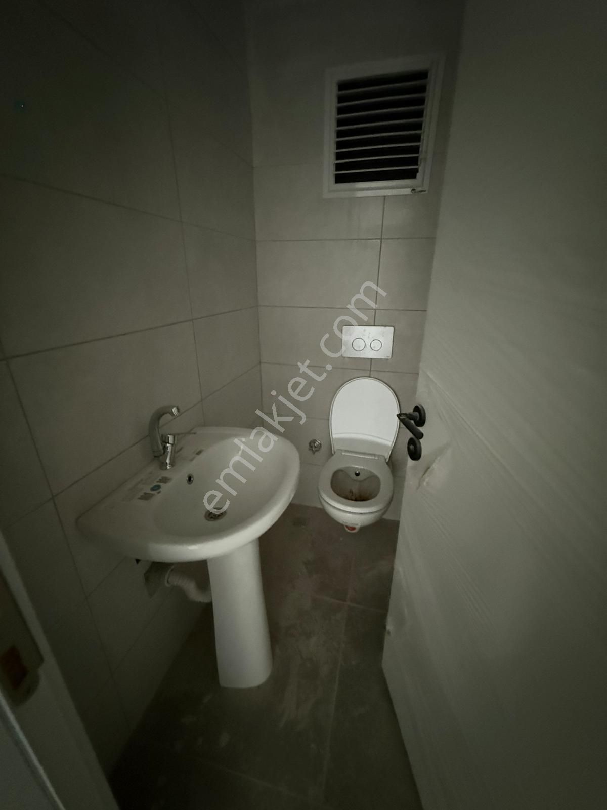 Adanorm Sanayi Sitesinde 1.350 M2/8 Wc/teras/3 Katlı/çok Amaçlı - Görsel 4