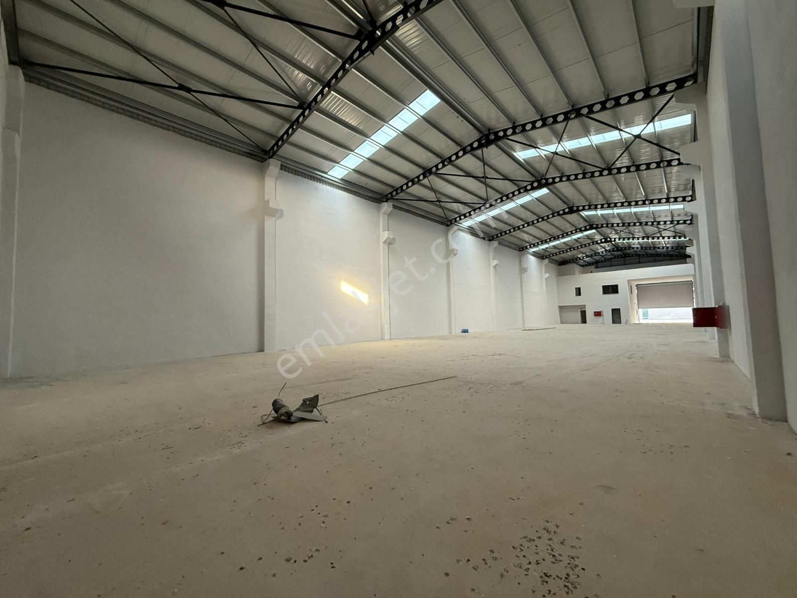 Adanorm Sanayi Sitesinde 1.350 M2/8 Wc/teras/3 Katlı/çok Amaçlı - Görsel 10