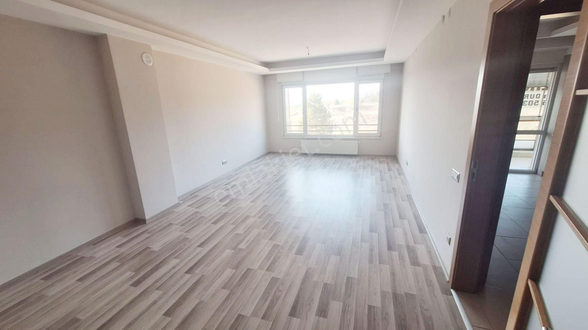 Century 21 Vizyon'dan Terrace Park Sitesinde 2+1 Lüks Kiralık Daire - Görsel 10