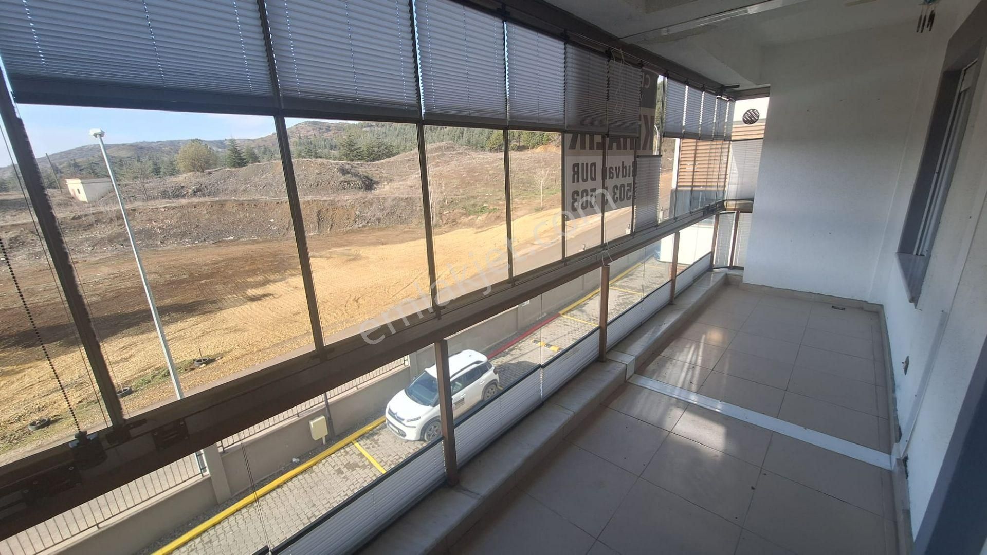 Century 21 Vizyon'dan Terrace Park Sitesinde 2+1 Lüks Kiralık Daire - Görsel 17