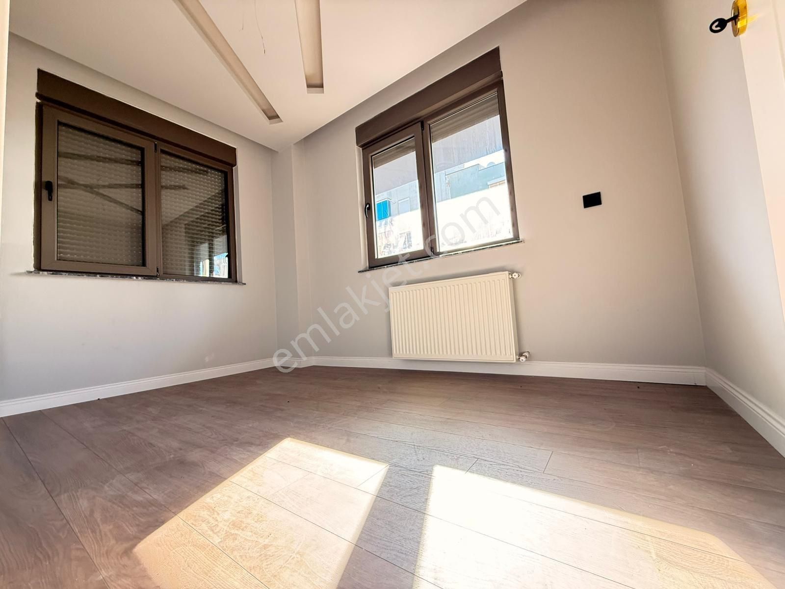 Etiler’de Önü Açık Doğalgazlı Elektrik Panjurlu 2+1 Daire - Görsel 13