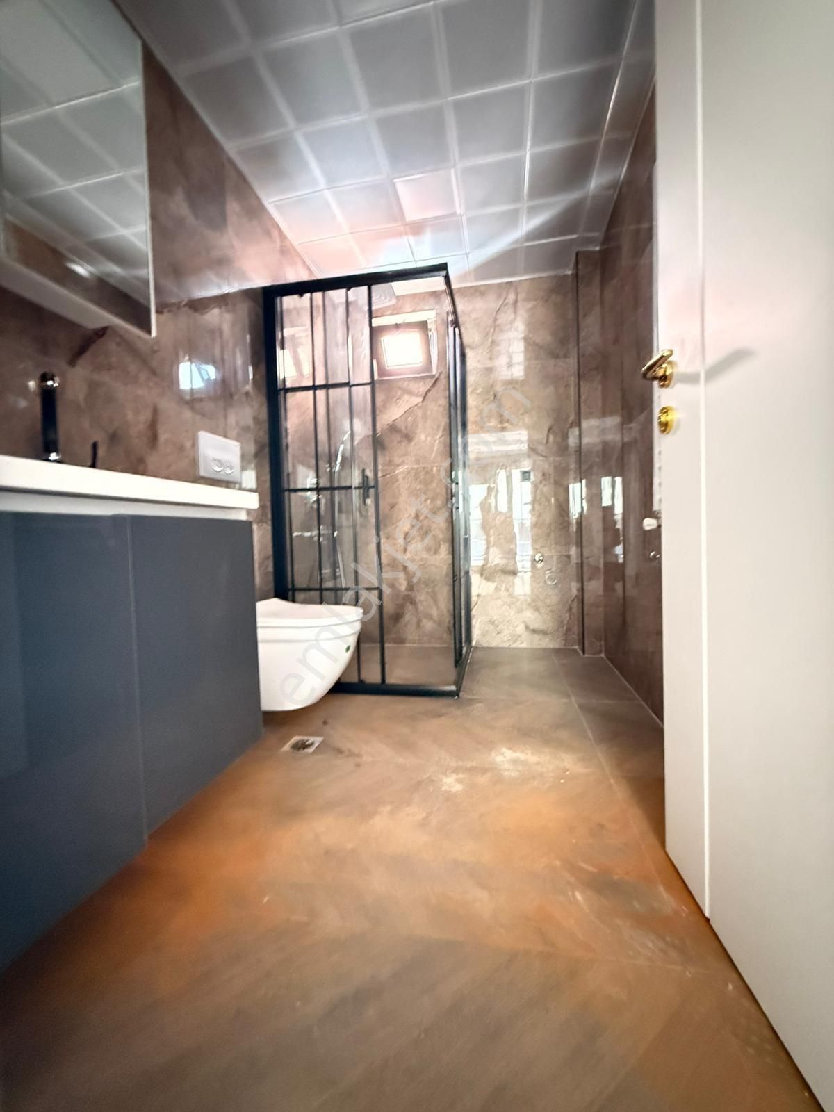 Etiler’de Önü Açık Doğalgazlı Elektrik Panjurlu 2+1 Daire - Görsel 9