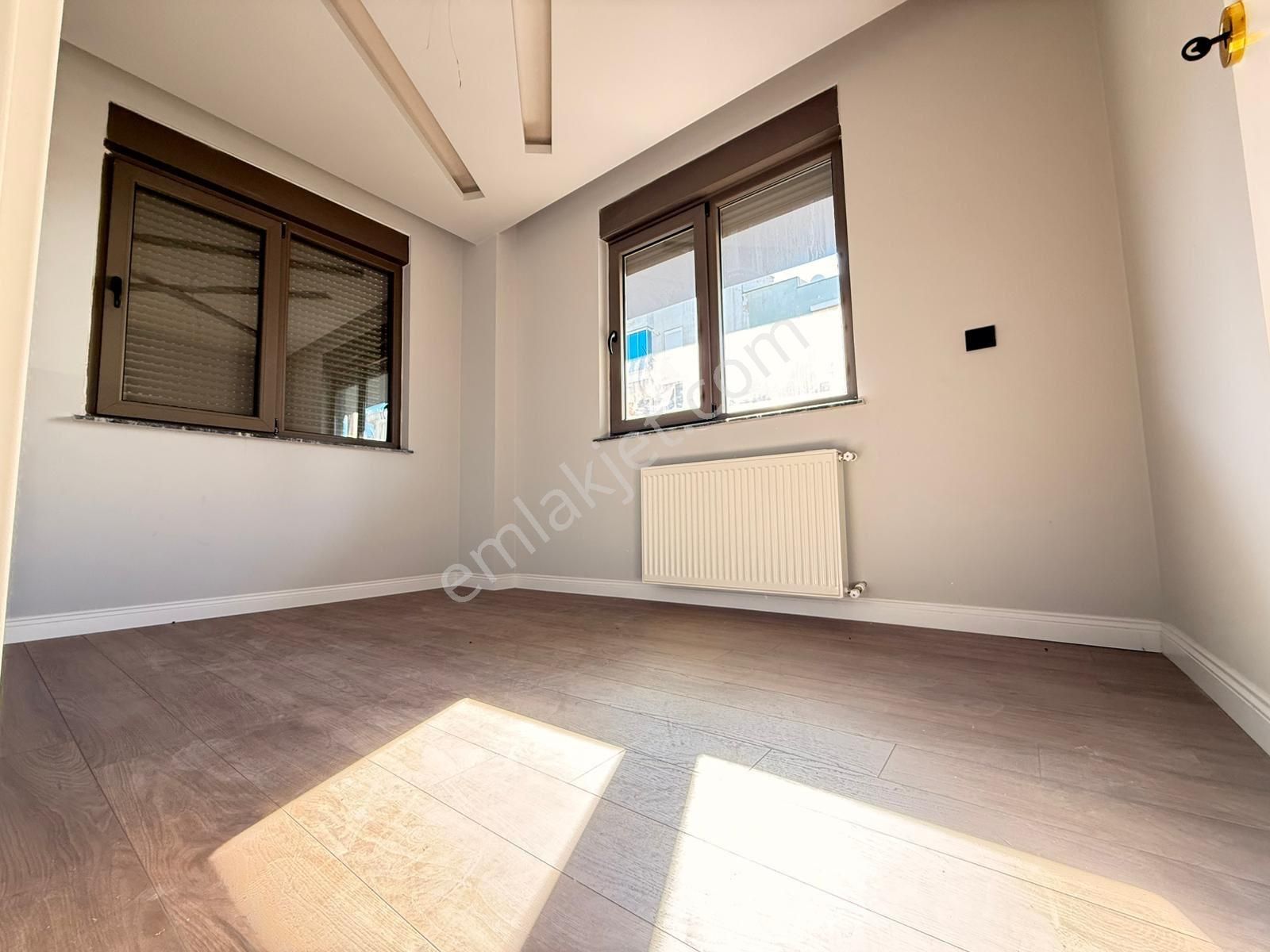 Etiler’de Önü Açık Doğalgazlı Elektrik Panjurlu 2+1 Daire - Görsel 8