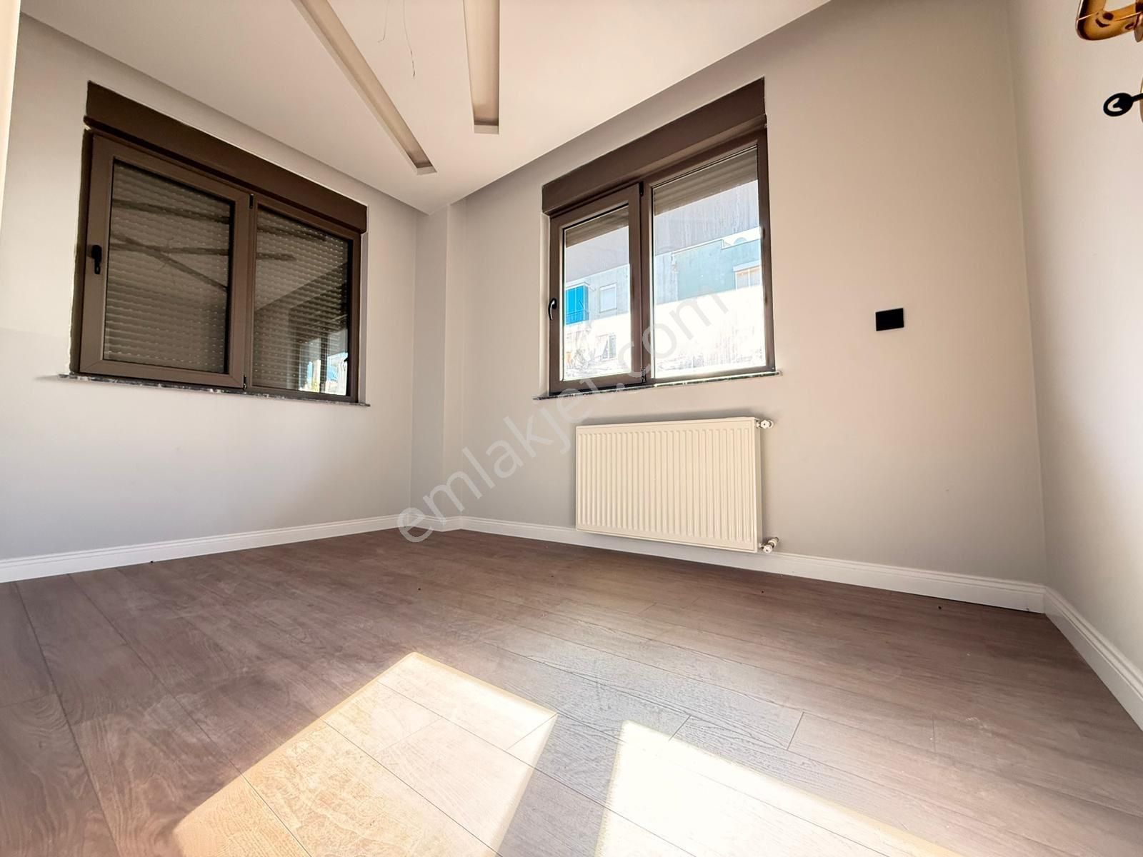 Etiler’de Önü Açık Doğalgazlı Elektrik Panjurlu 2+1 Daire - Görsel 12